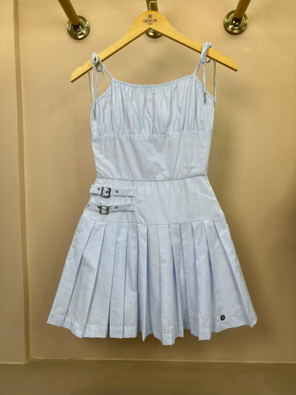 Vestido Teen Pregas Amarração Ombro e Fivelas Laterais - Two In