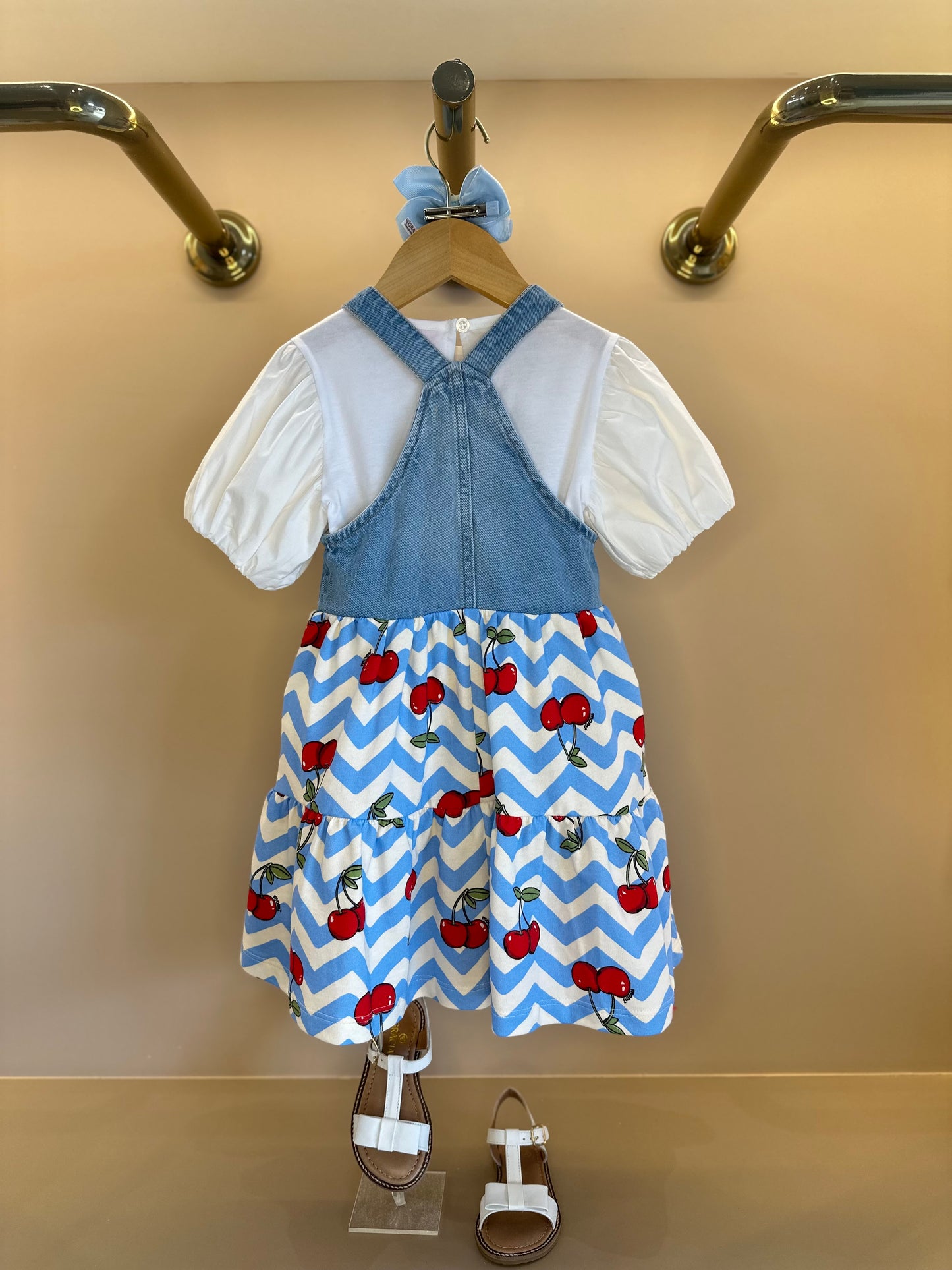 Conjunto Infantil Blusa Mangas Balonê e Salopete Cerejinha Jeans - Momi