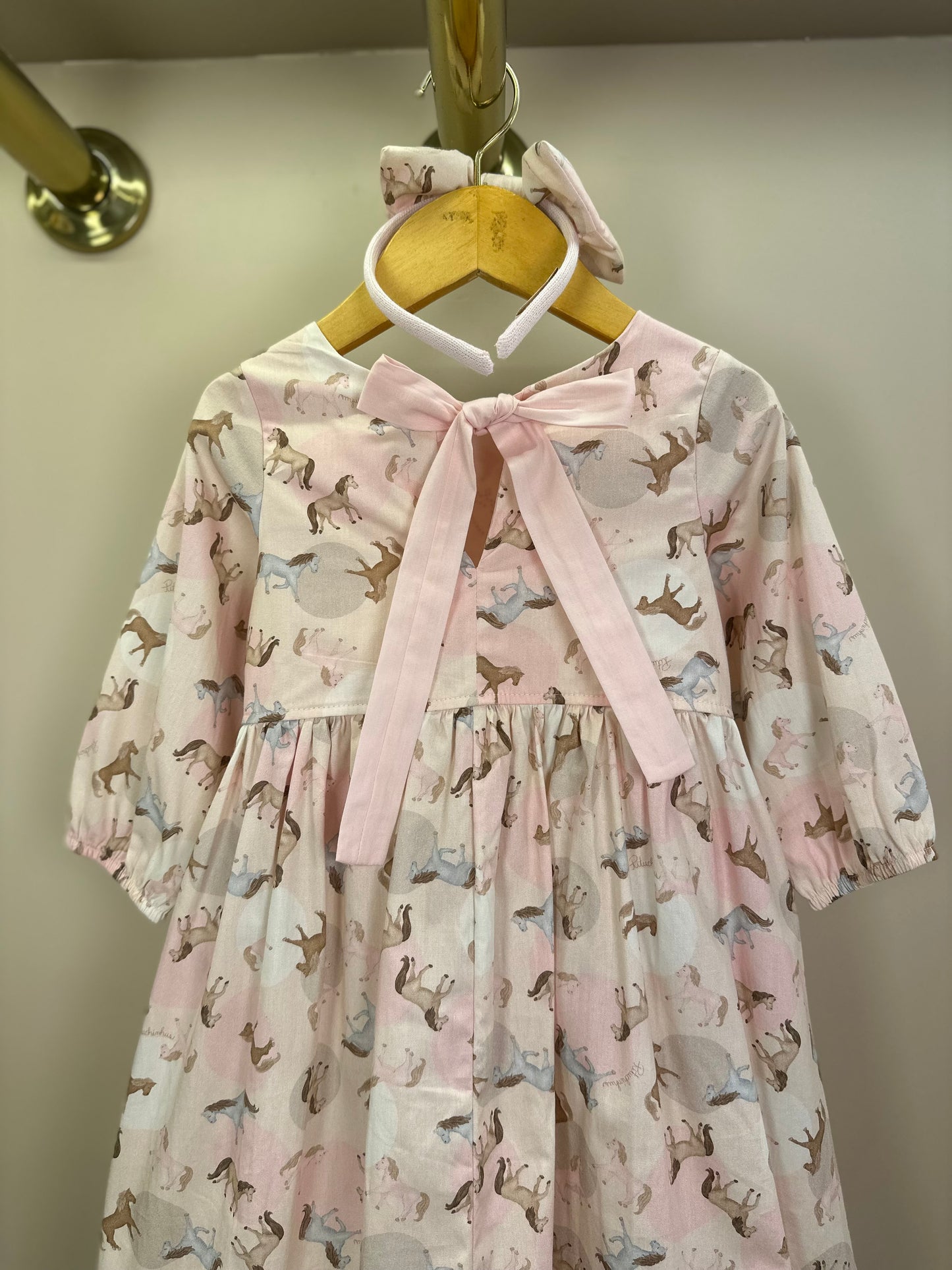 Vestido Infantil Algodão Estampa Cavalinhos e Poá Bolsos Rosa - Pituchinchus