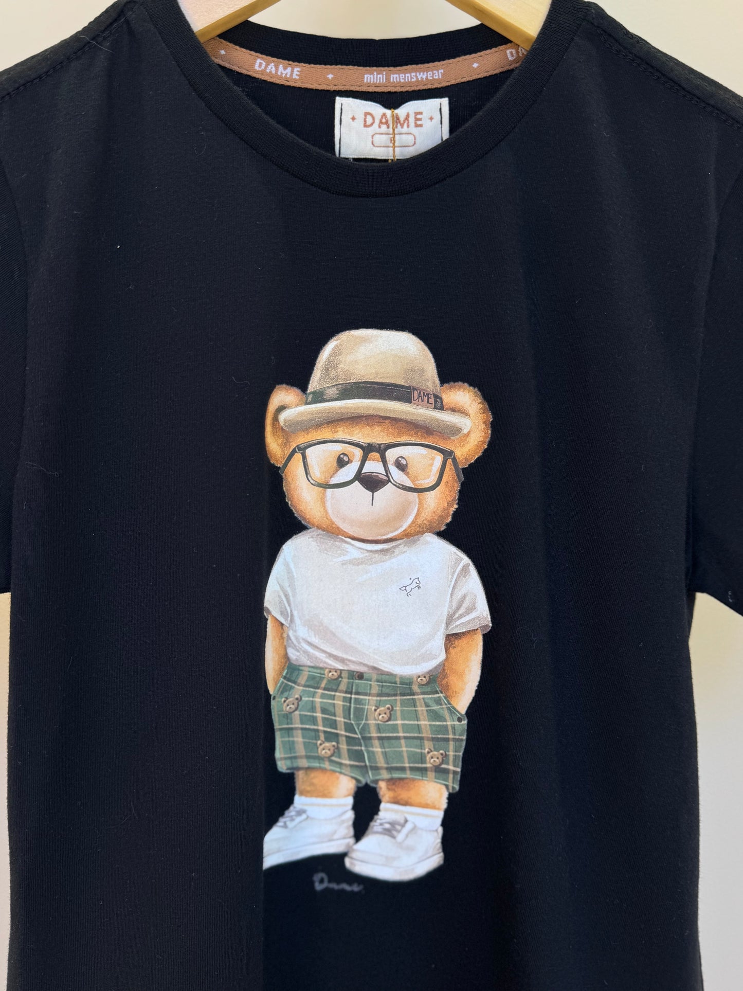 Camiseta Infantil Teddy Chapéu Panamá Preta - Dame