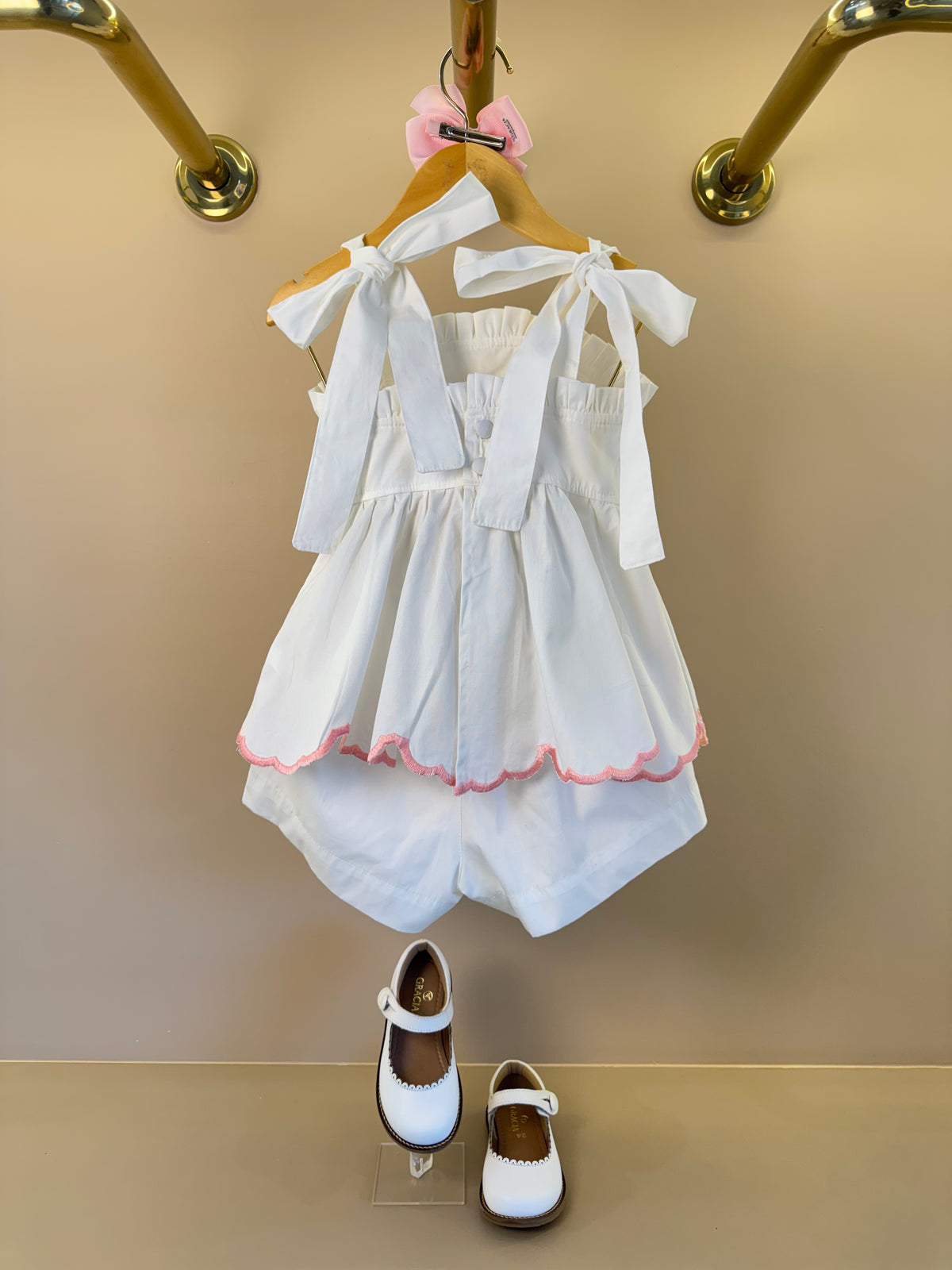 Conjunto Infantil Blusa Com Bordado Rechilieu de Borboleta na Barra e Shorts Tricoline - Luluzinha