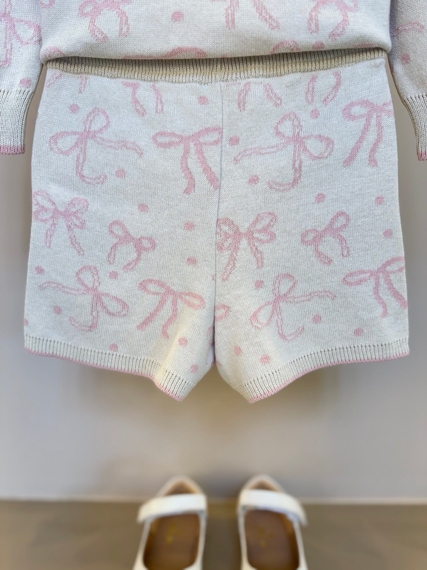 Conjunto Infantil Tricot Jacquard Multi-laços Ninive Blusa e Shorts Bolsos Bordados - Pituchinhus
