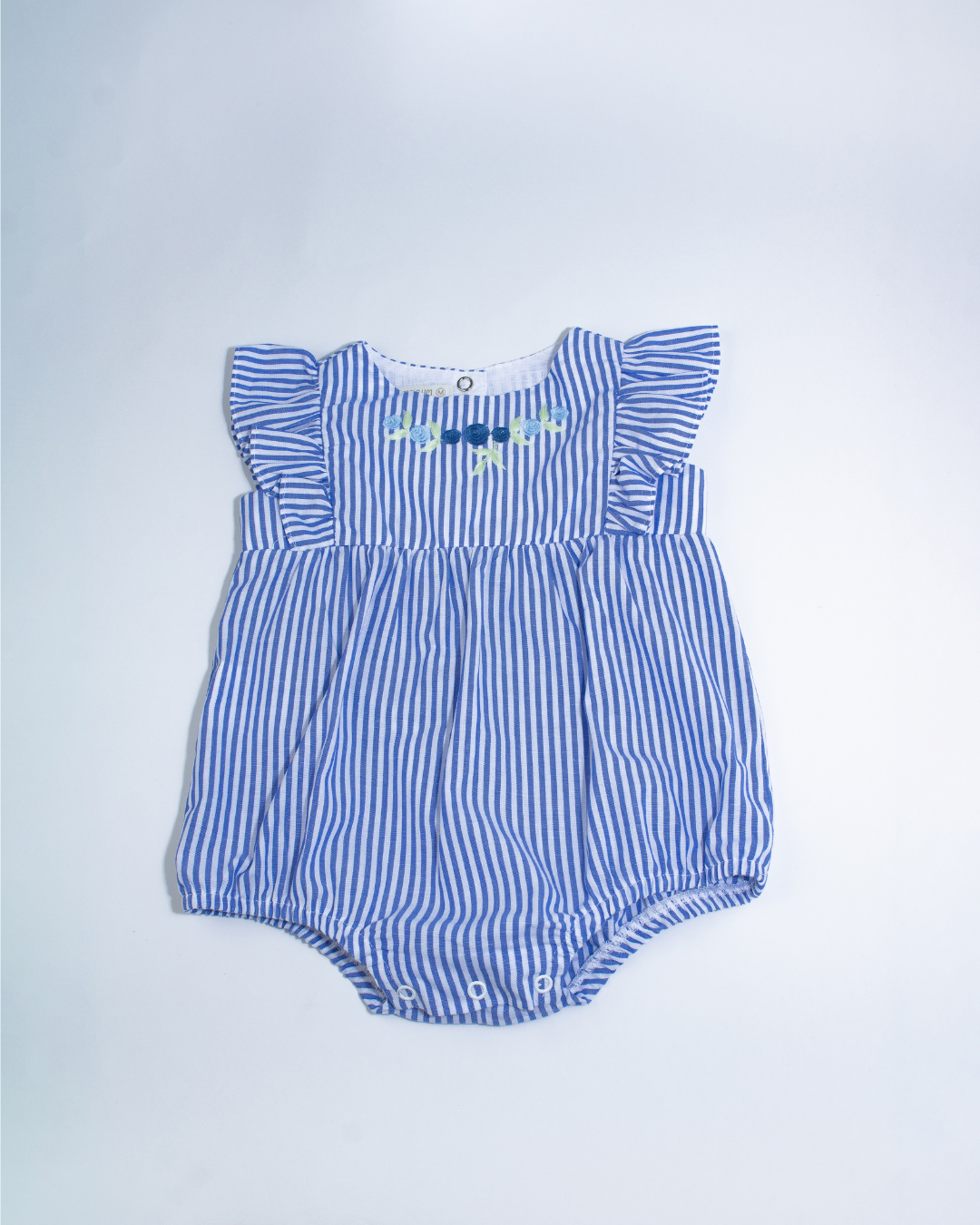 Romper Bebê Algodão Listrado Azul e Bordado Flores - Um Mais Um