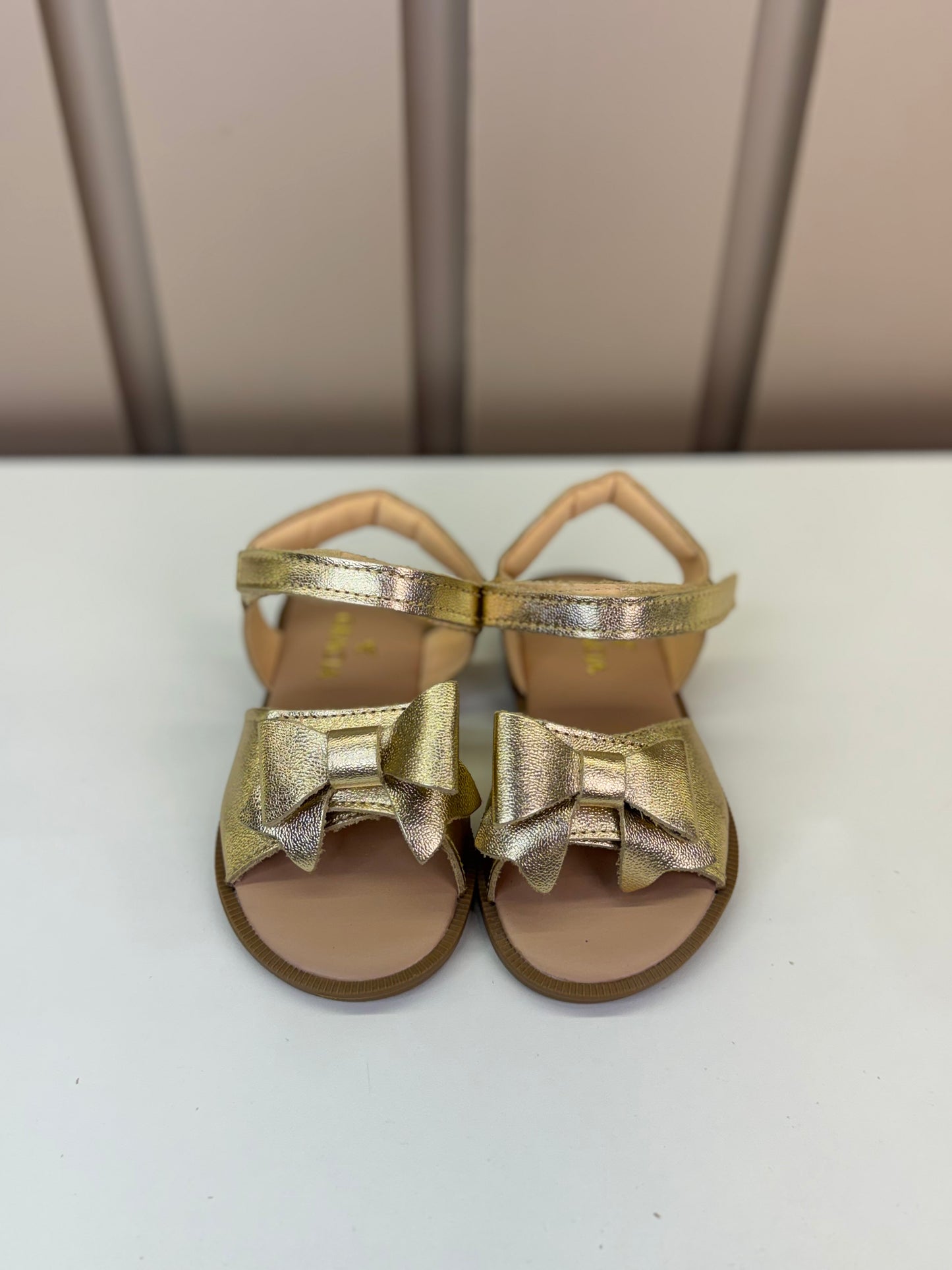 Sandália Infantil Manu Laço Velcro Dourada - Gracia