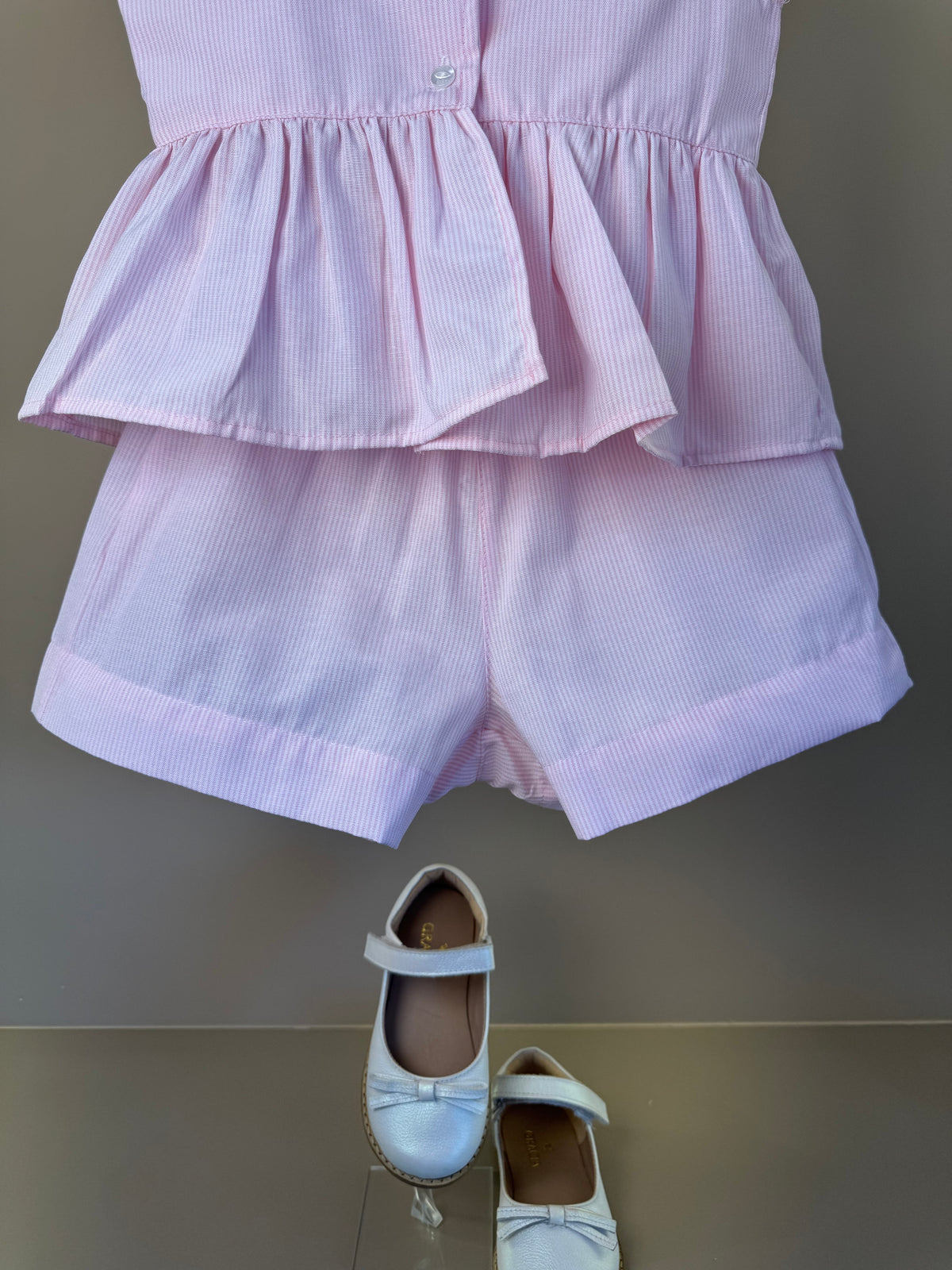 Conjunto Infantil Blusa Com Aplicação de Flor Em Crochê e Shorts - Luluzinha