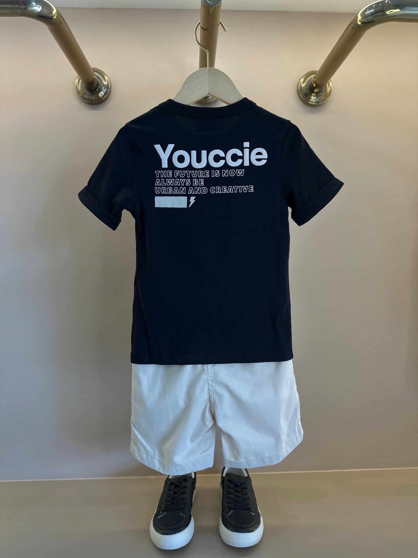 Conjunto Infantil T-Shirt Future e Bermuda Off White - Youccie