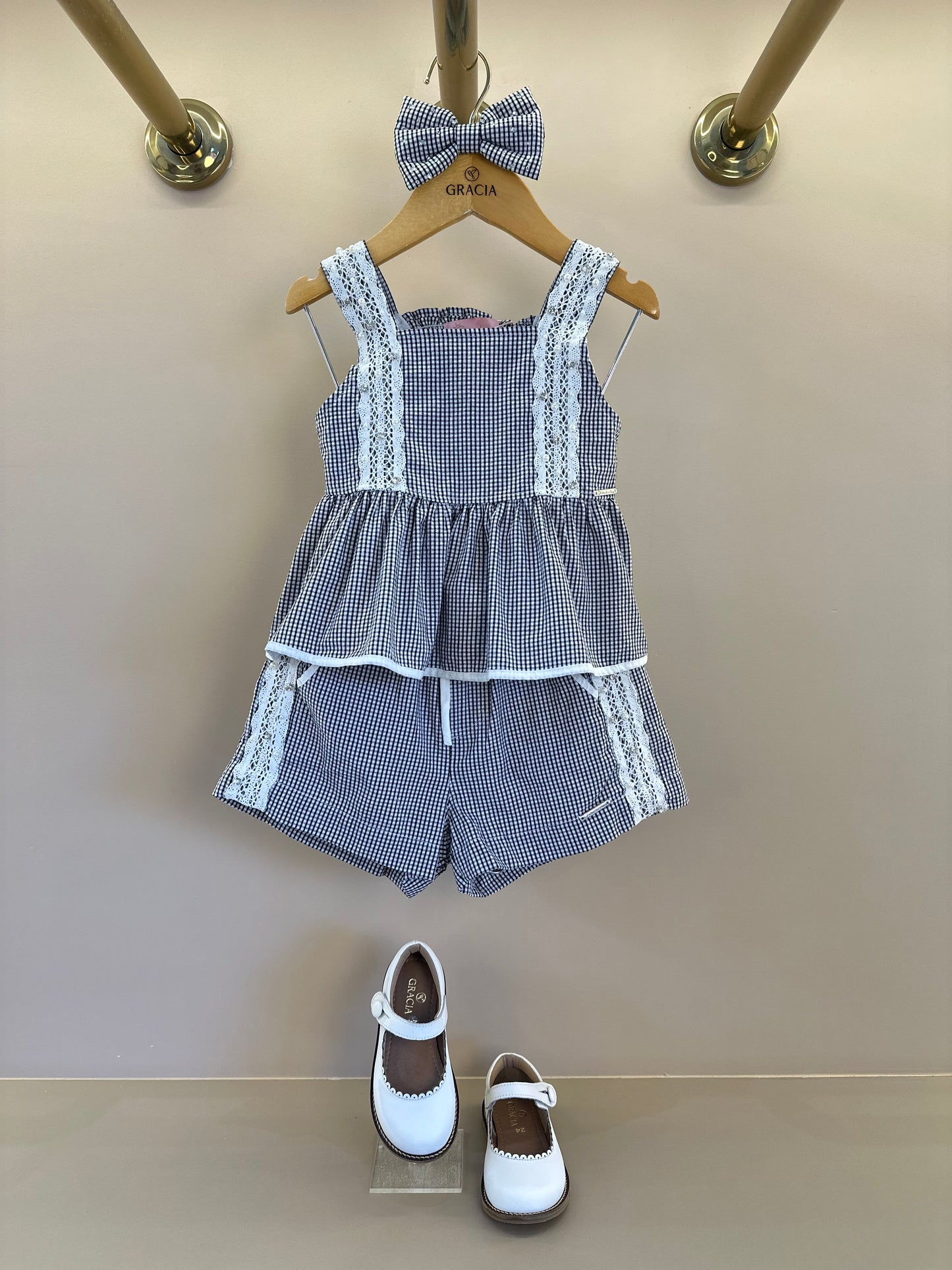 Conjunto Infantil Algodão Blusa Xadrez Renda Bordada e Shorts Xadrez Bordado e Renda - Pituchinhus