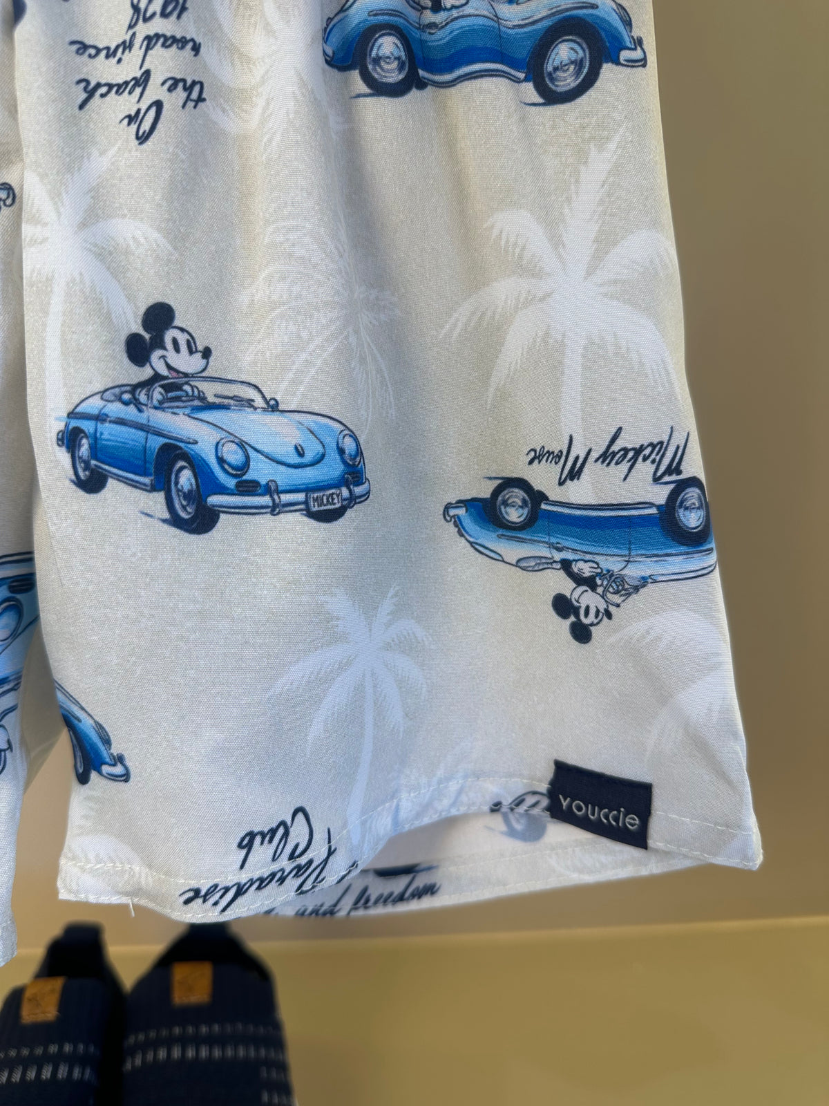Conjunto Infantil T - Shirt Mickey Mouse e Bermuda Estampa Carros Clássicos - Youccie