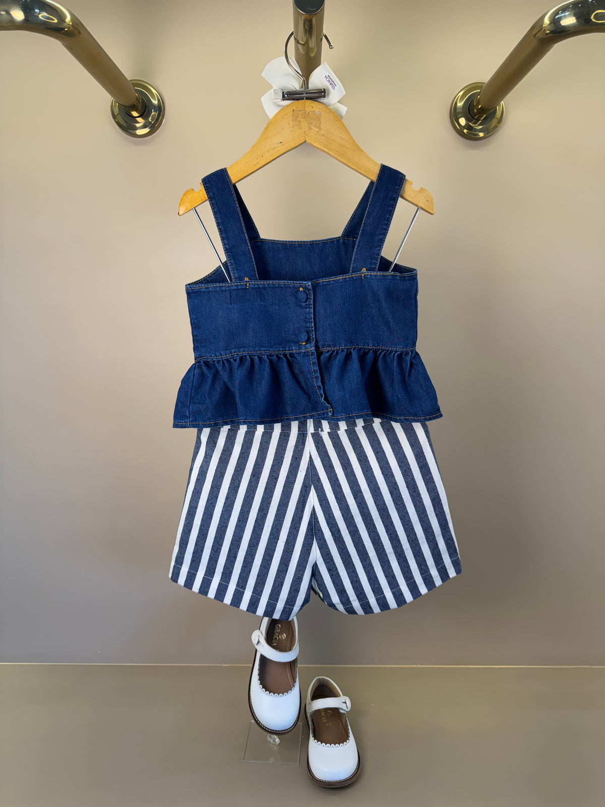 Conjunto Infantil Blusa Jeans Com Babado e Shorts Alfaiataria Listrado - Luluzinha