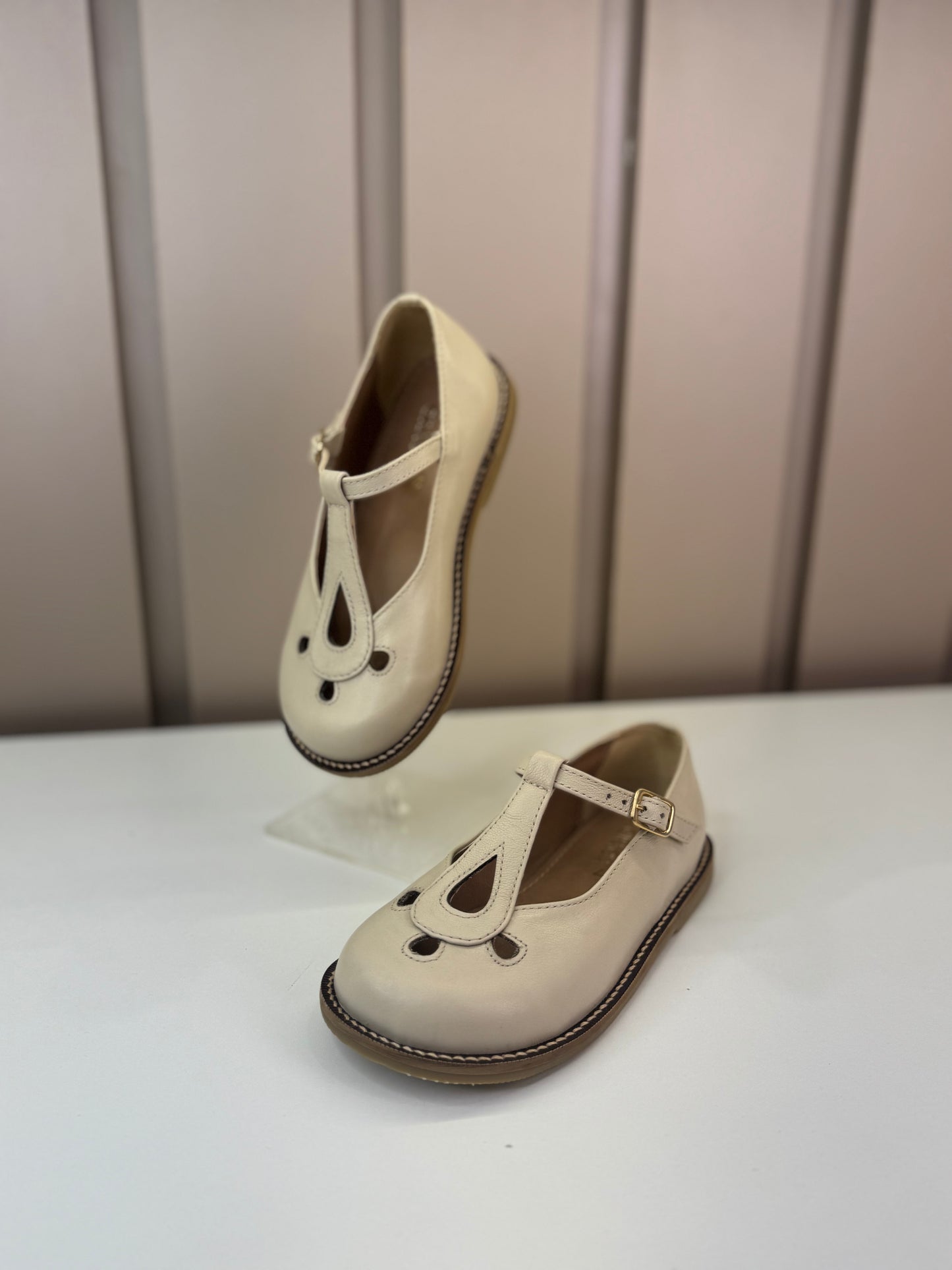 Sapato Infantil Rebeca Off White - Gracia