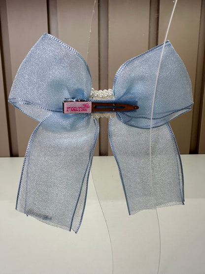 Laço Infantil Organza Azul Claro Miolo Pérolas - Roana