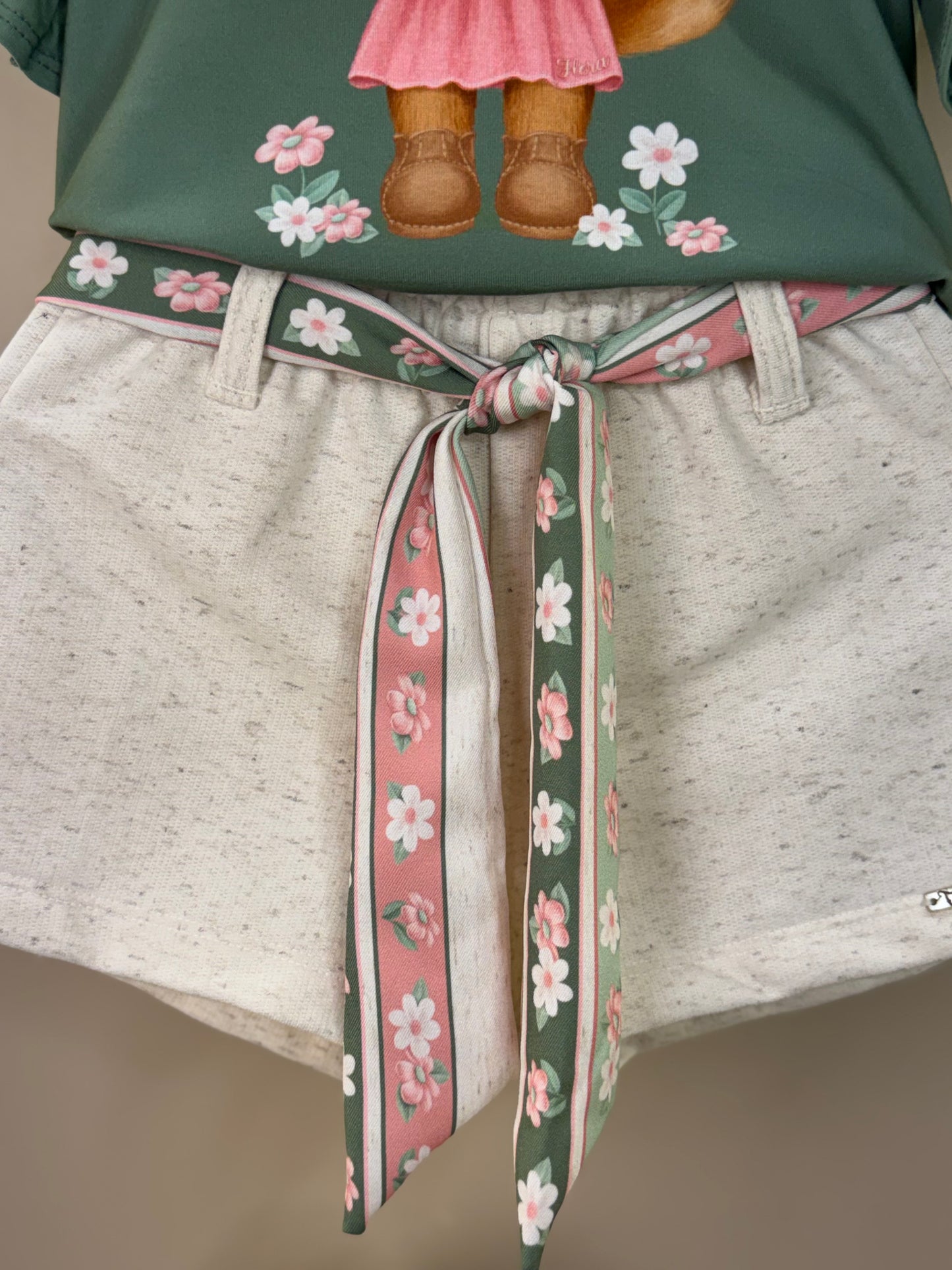 Conjunto Infantil Blusa Boxy Esquila de Lacinho e Shorts Verde Ultramarine - Infanti