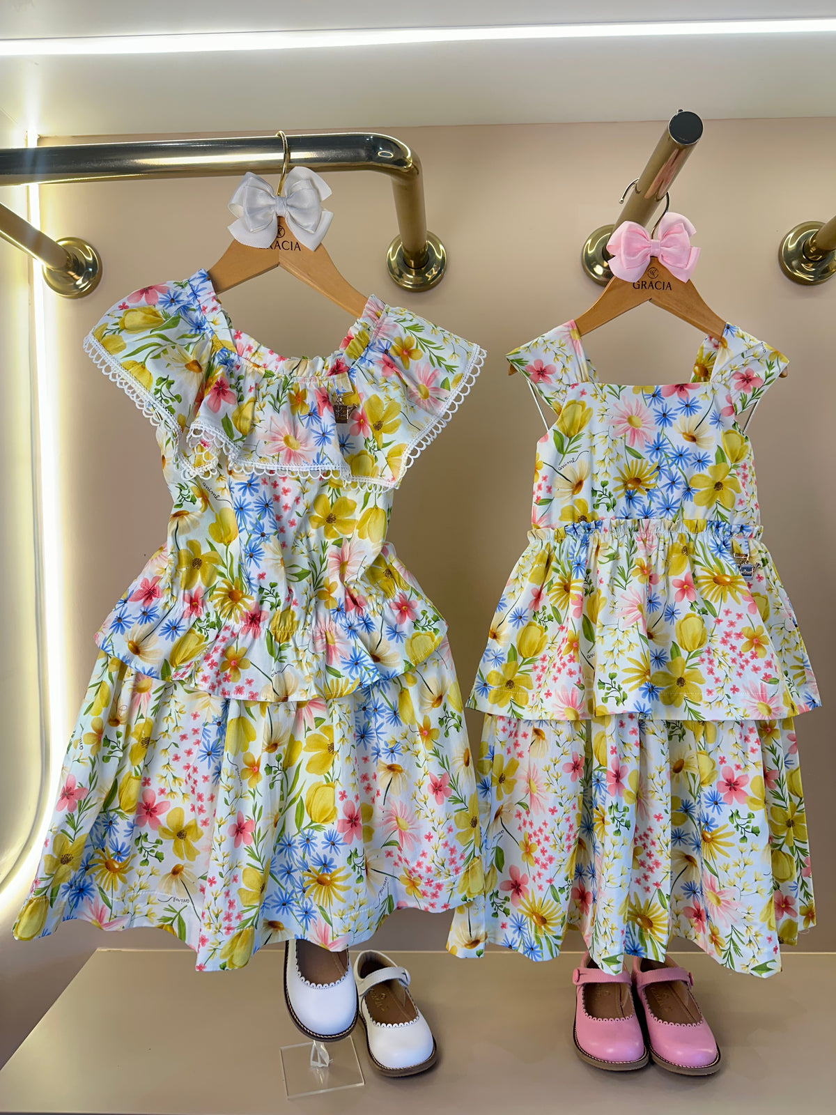 Conjunto Infantil Estampa Floral Blusa Ombro á Ombro Com Babado e Saia - Animê