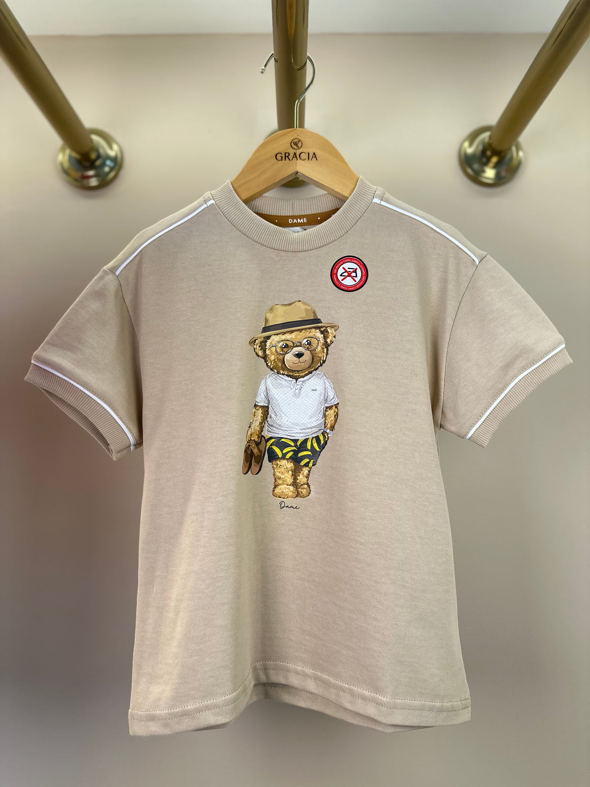 Conjunto Infantil Camiseta Teddy Bananas e Bermuda Bege - Dame