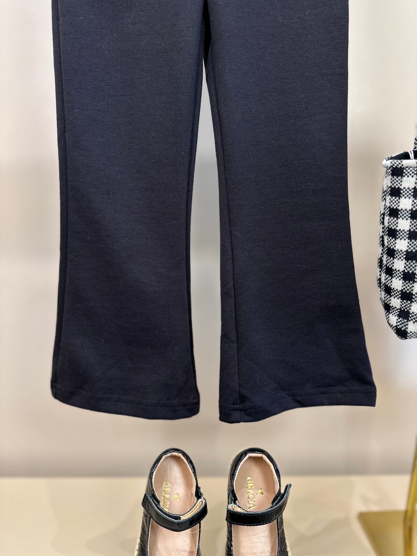 Conjunto Infantil Blusa Tricot Maxi Laço Bordado Pérolas Cristais e Calça Flare Lapelas Bordadas Preta - Pituchinhus