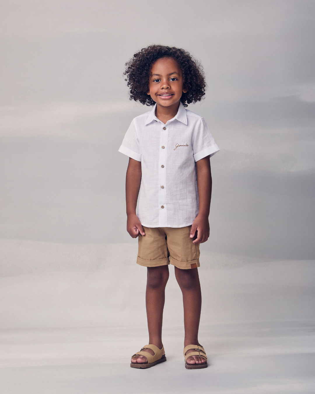 Conjunto Infantil Camisa Off White e Bermuda Caramelo - Youccie