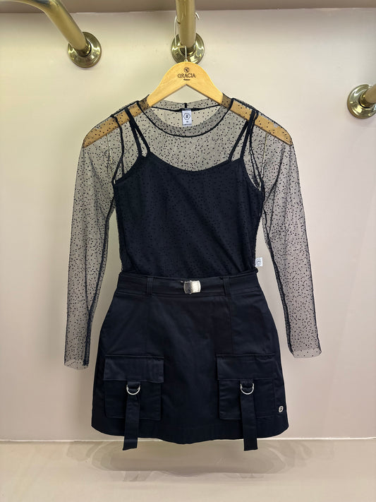 Conjunto Teen Camisa Cropped Stars e Saia Sarja Bolsos e Cinto - Two In