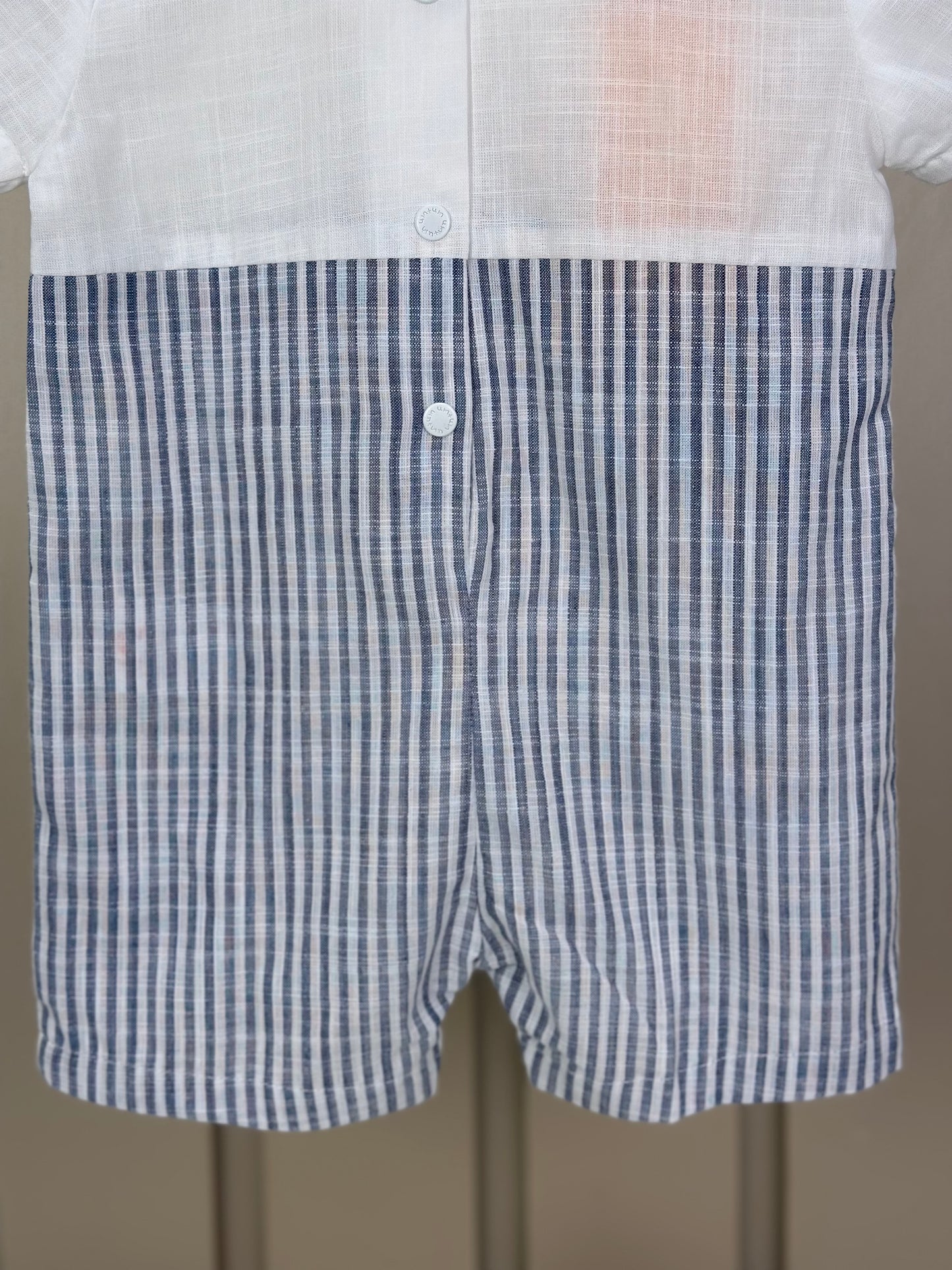 Romper Bebê Camisaria Algodão Cambraia e Fio Tinto Gola e Lapela Marinho - Um Mais Um