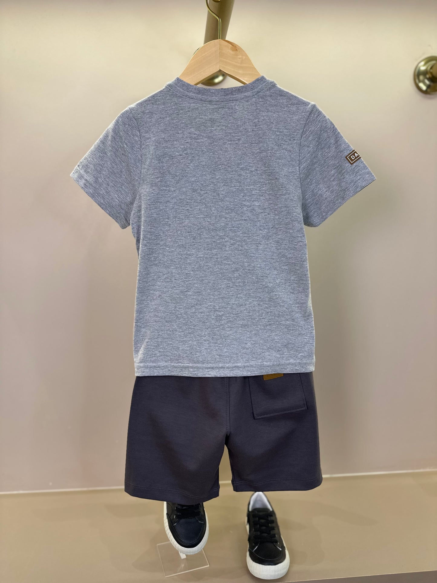 Conjunto Infantil Camiseta Algodão Teddy Philadelphia NFL Cinza e Bermuda Suedine Algodão Bolsos Grafite - Dame