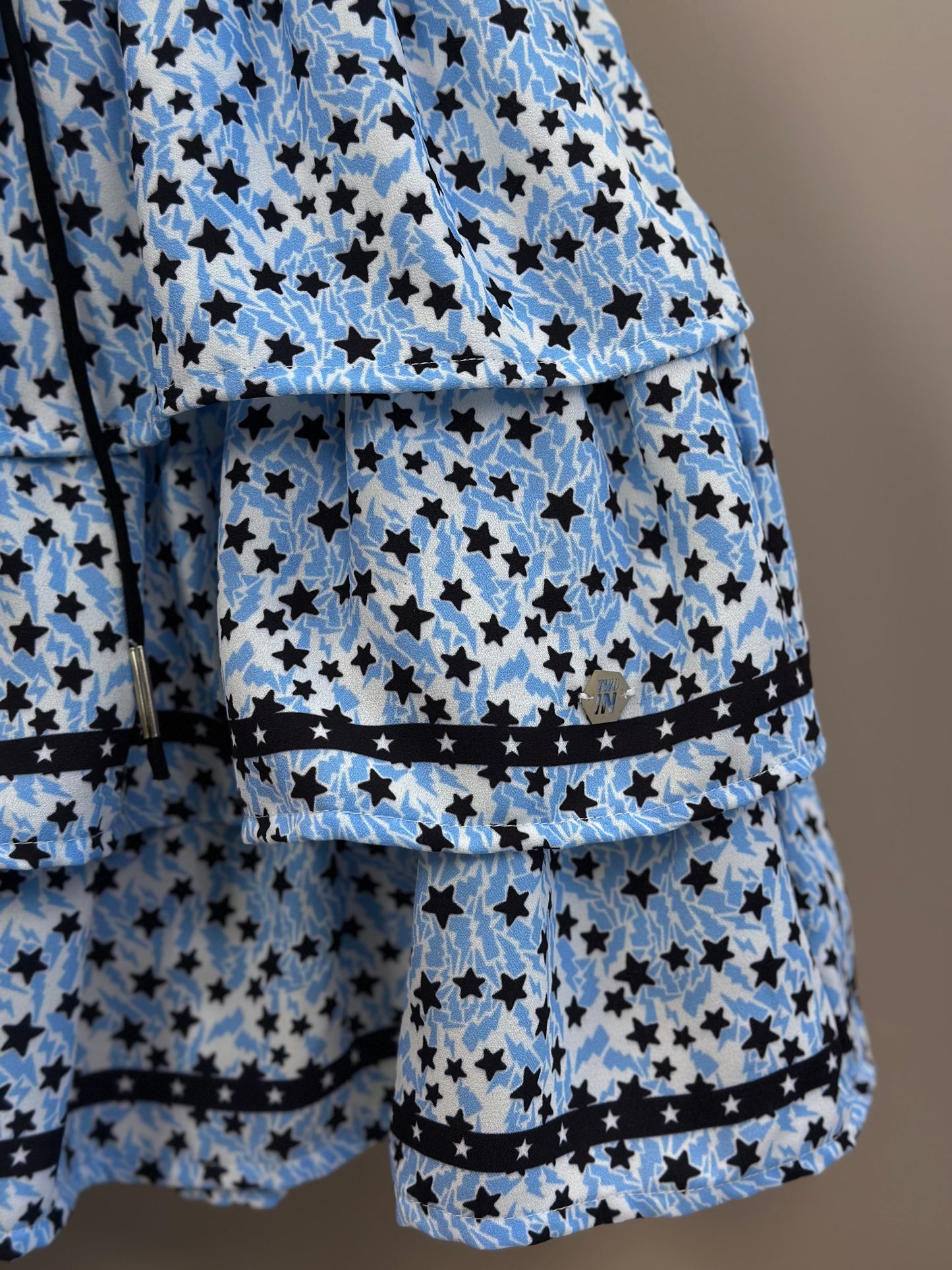 Vestido Teen Crepe Babados Estrelinhas Azul Claro - Two In