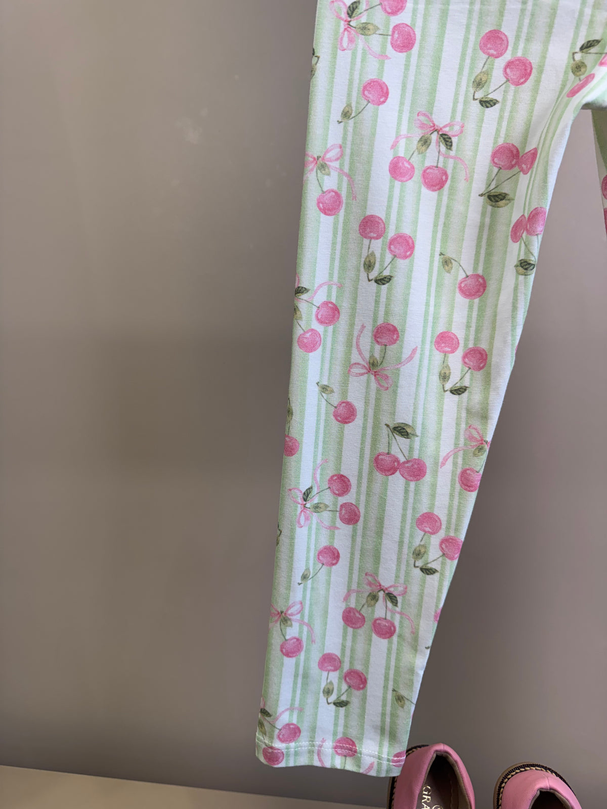 Conjunto Infantil Blusa Ursinha Em Tule e Calça Legging Cerejas - Petit Cherie