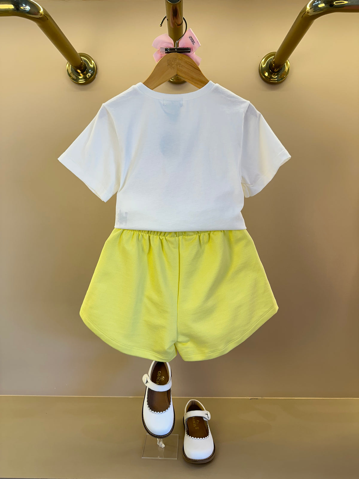 Conjunto Infantil Blusa Hello Kitty e Shorts Cós Elástico - Momi