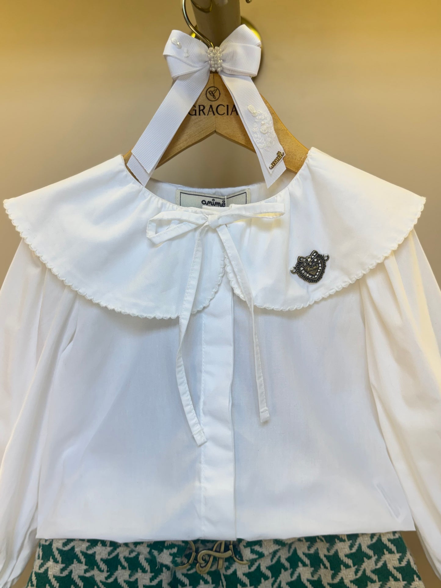 Conjunto Infantil Camisa com Laço na Gola e Saia Tweed Xadrez Verde - Animê