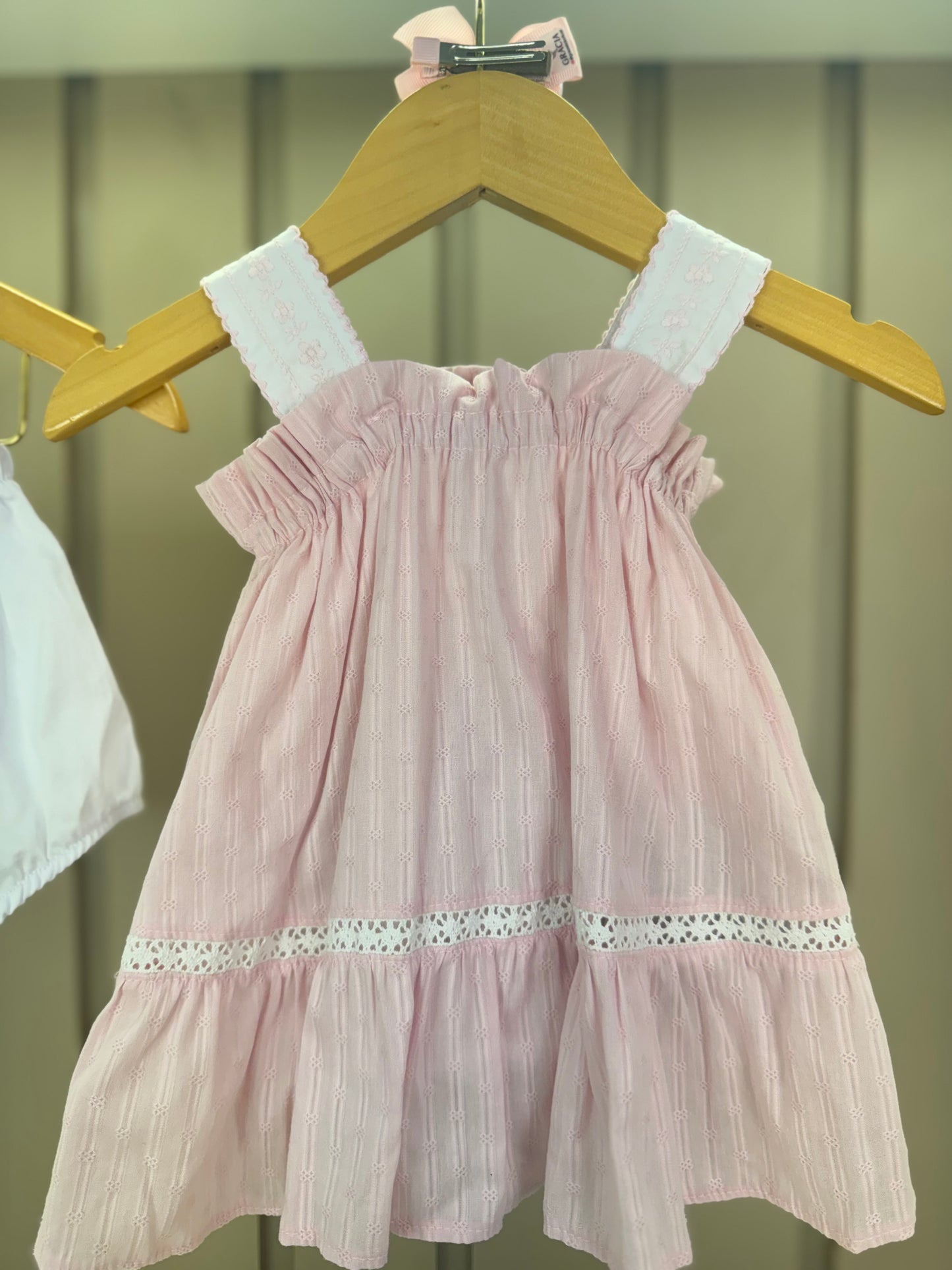 Conjunto Bebê Bata Linho Multi Laços e Calcinha - Petit Cherie