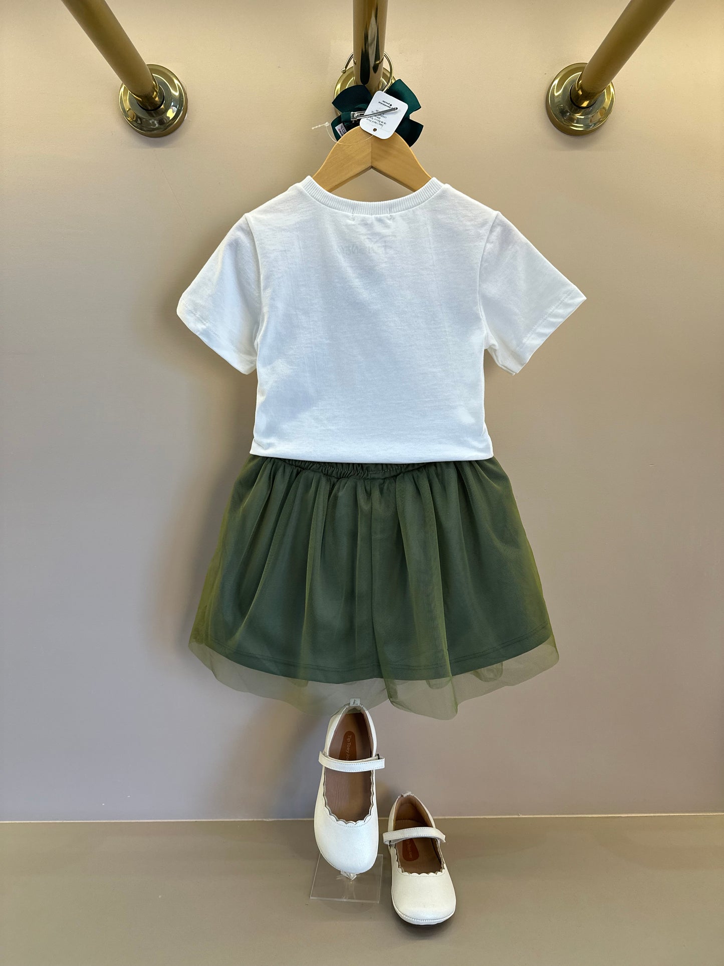 Conjunto Infantil Blusa Tico e Teco Better Together Strass Pérola e Saia Tule Verde Musgo - Momi