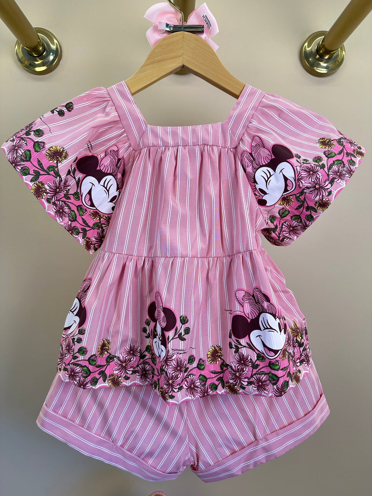 Conjunto Infantil Rosa Listrado Blusa Minnie Floral e Shorts - Animê
