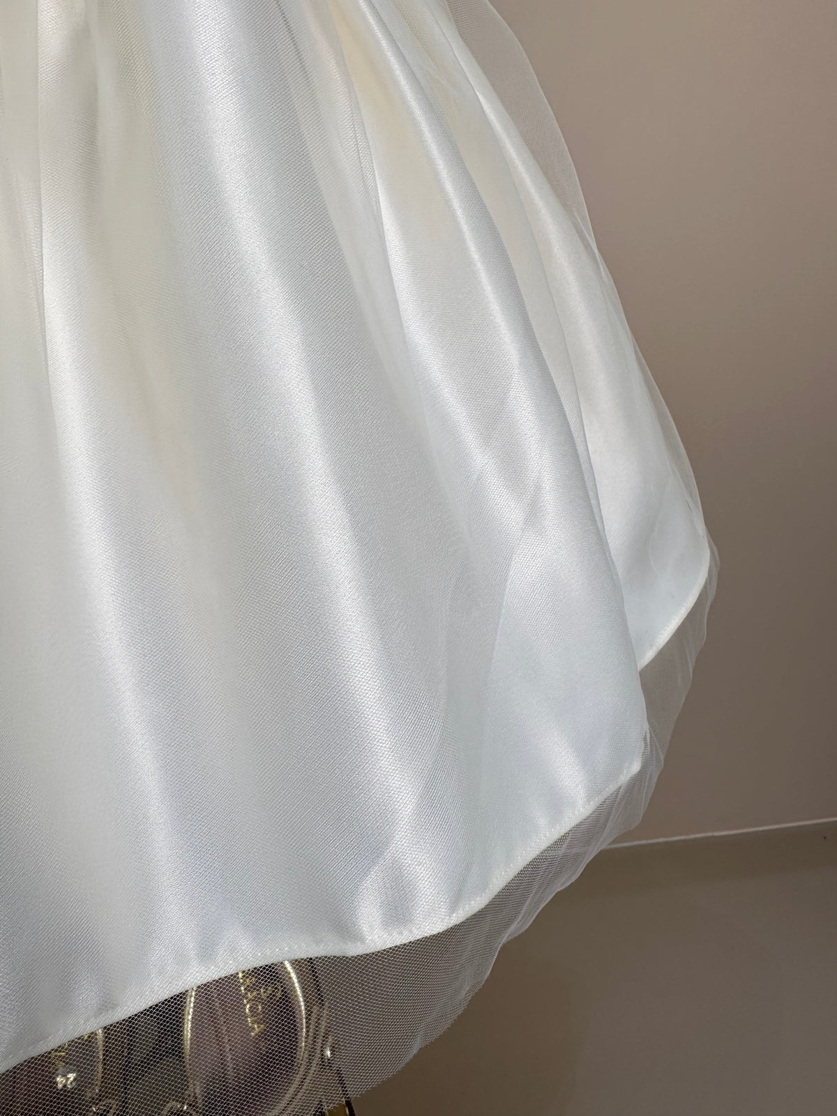 Vestido Infantil Laços Laterais Bordado e Pérolas Creme - Petit Cherie