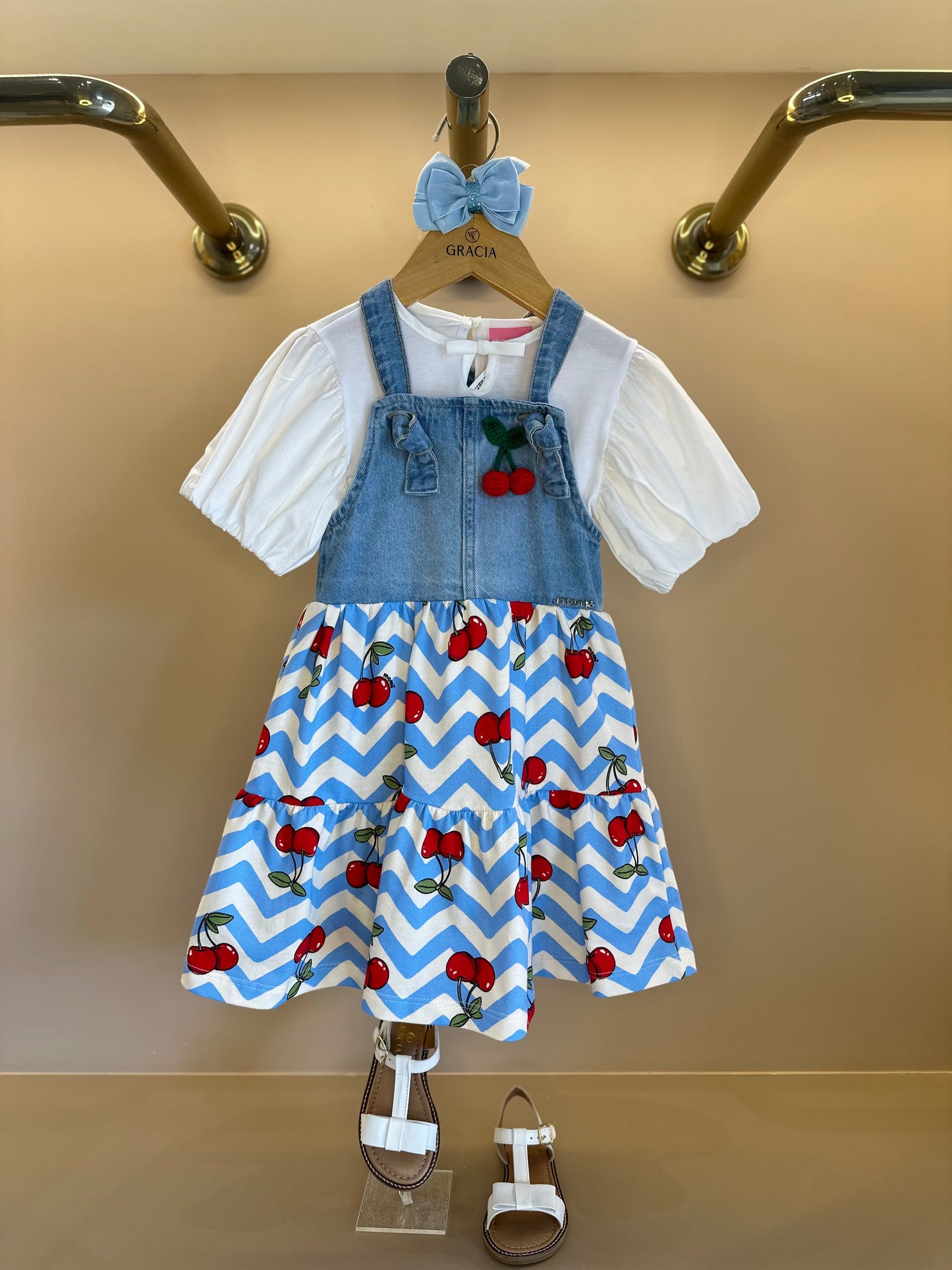 Conjunto Infantil Blusa Mangas Balonê e Salopete Cerejinha Jeans - Momi