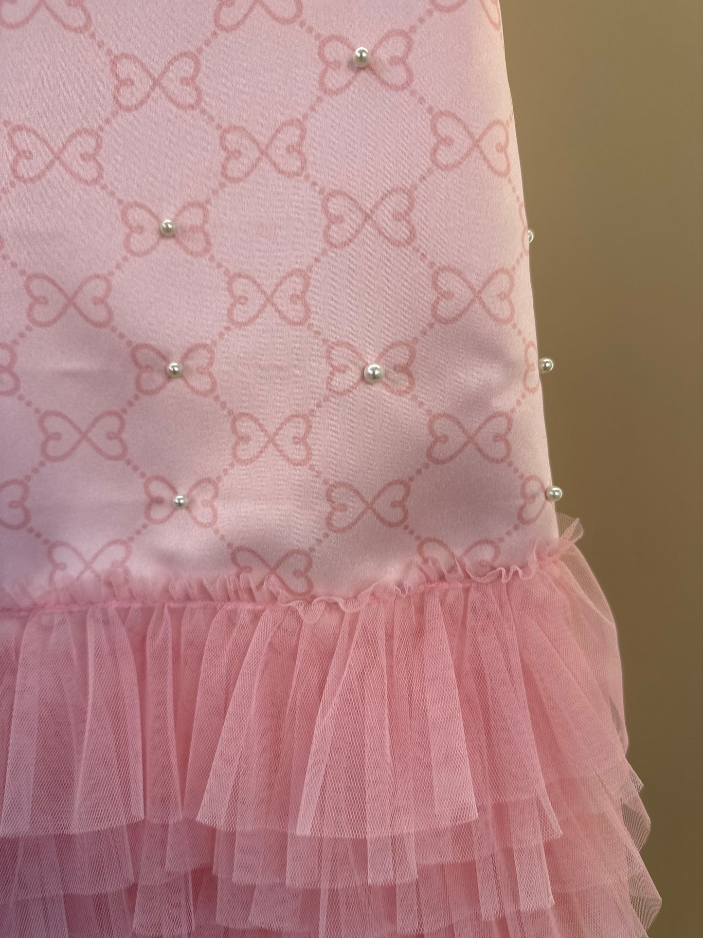 Vestido infantil Acetinado Monograma com Babados - Luluzinha