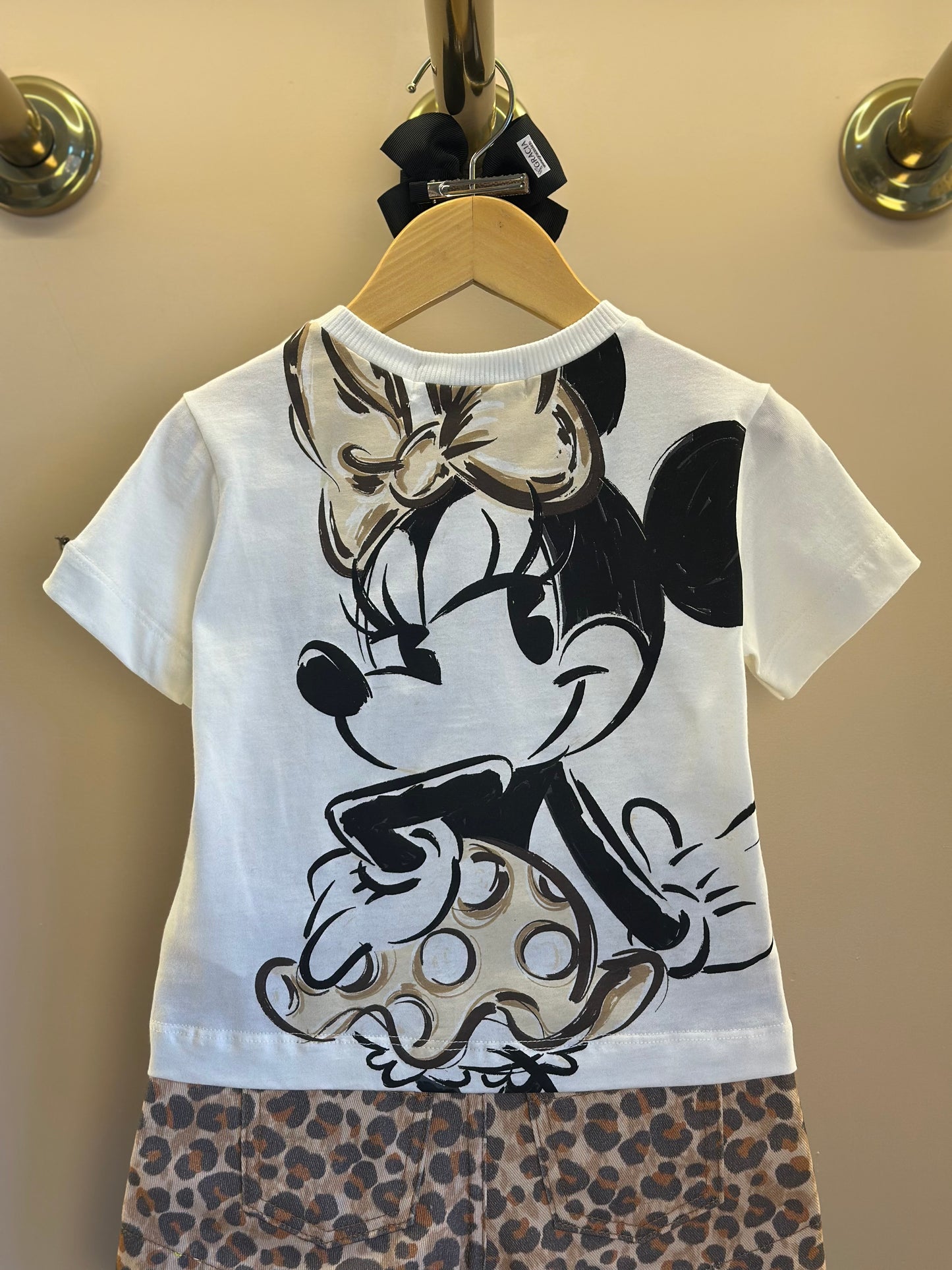 Conjunto Infantil Blusa Minnie Lacinho e Shorts Sarja Animal Print - Animê