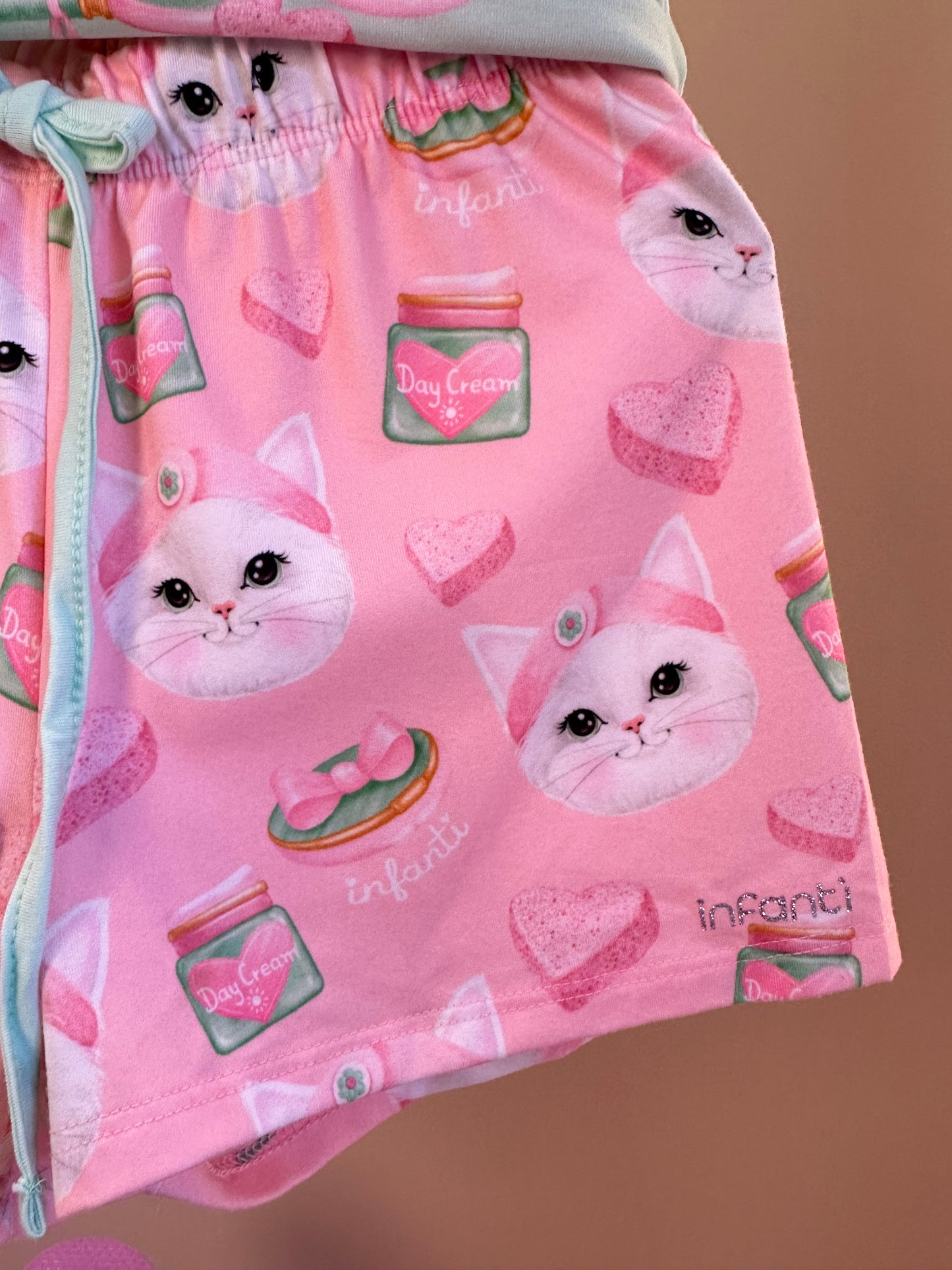 Pijama Infantil Blusa Gatinha Skin Care e Shorts Gatinha Rosa - Infanti