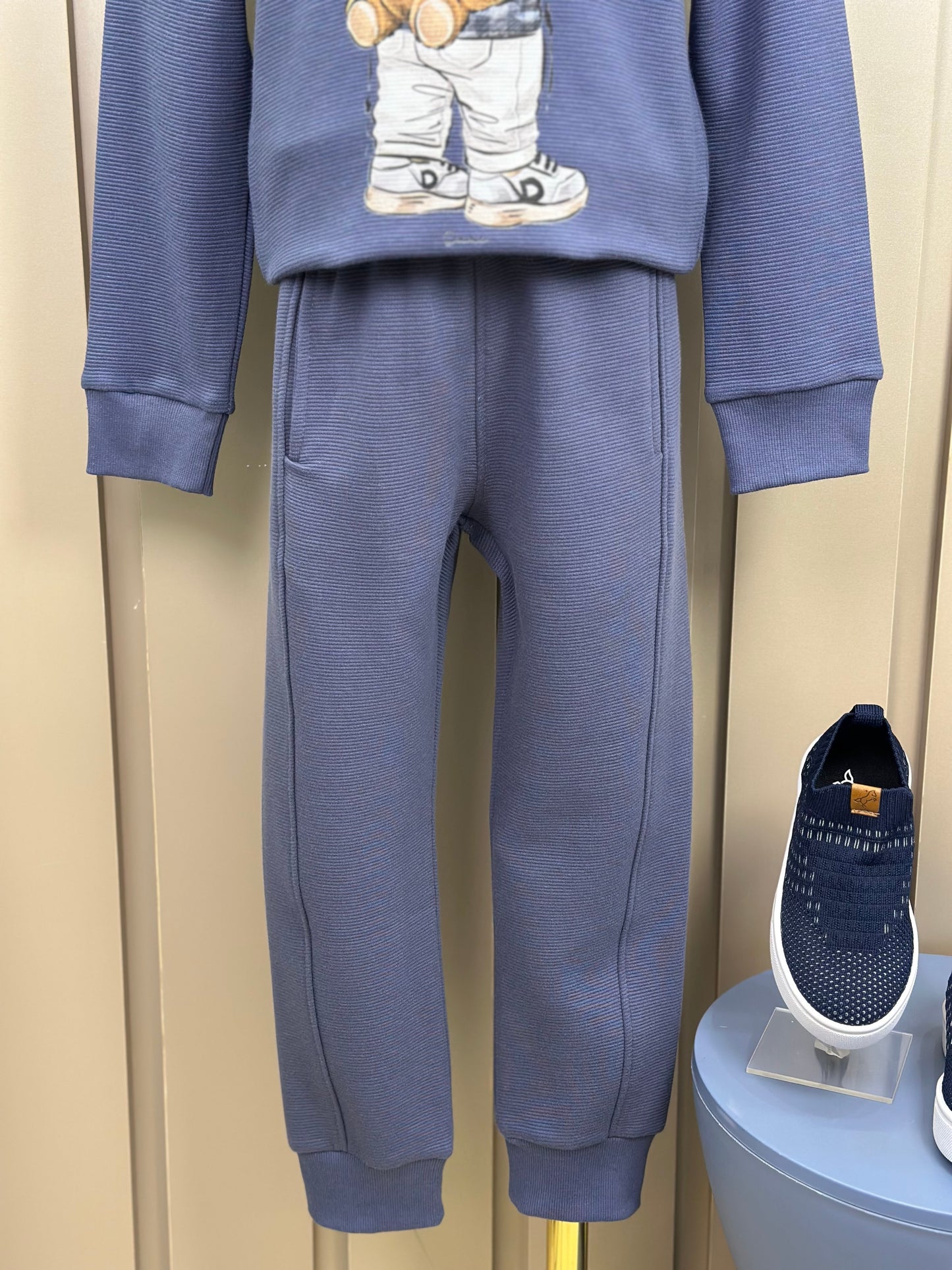 Conjunto Infantil Blusa e Calça Malha Texturizada Teddy Mochila Denim - Dame