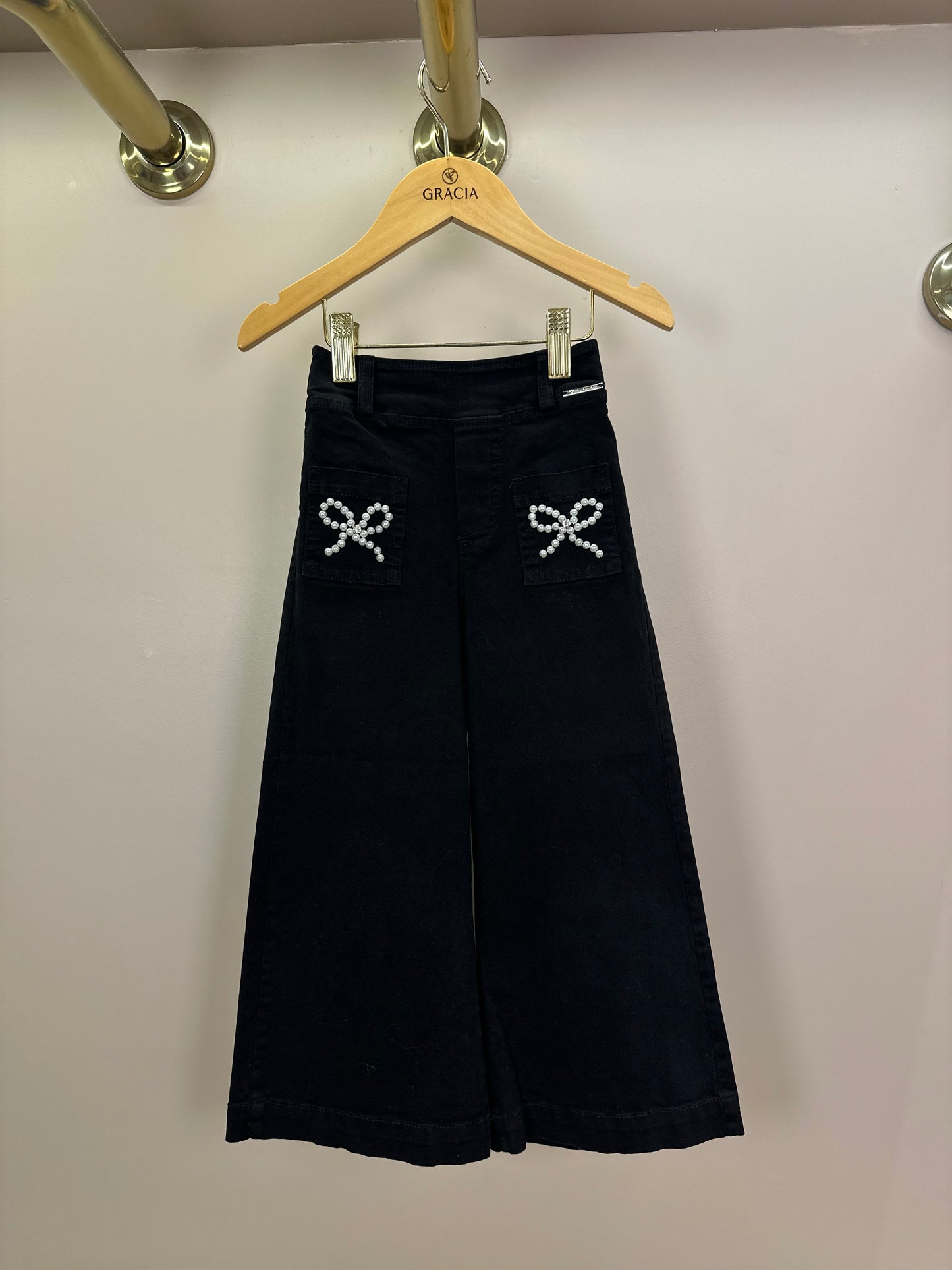 Calça Infantil Sarja Reta Laços Bordados Bolsos Preta - Pituchinhus