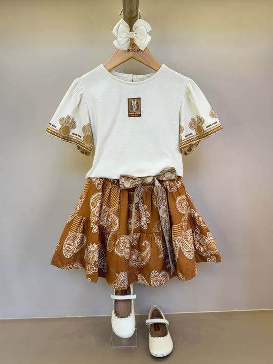 Conjunto Infantil Blusa Detalhes Mangas Paisley e Saia Estampada Paisley - Animê