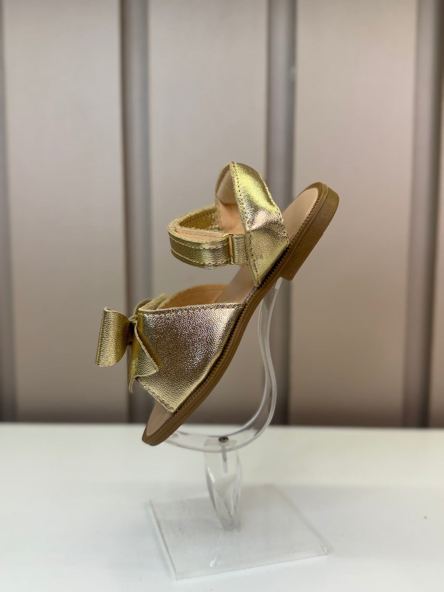 Sandália Infantil Manu Laço Velcro Dourada - Gracia