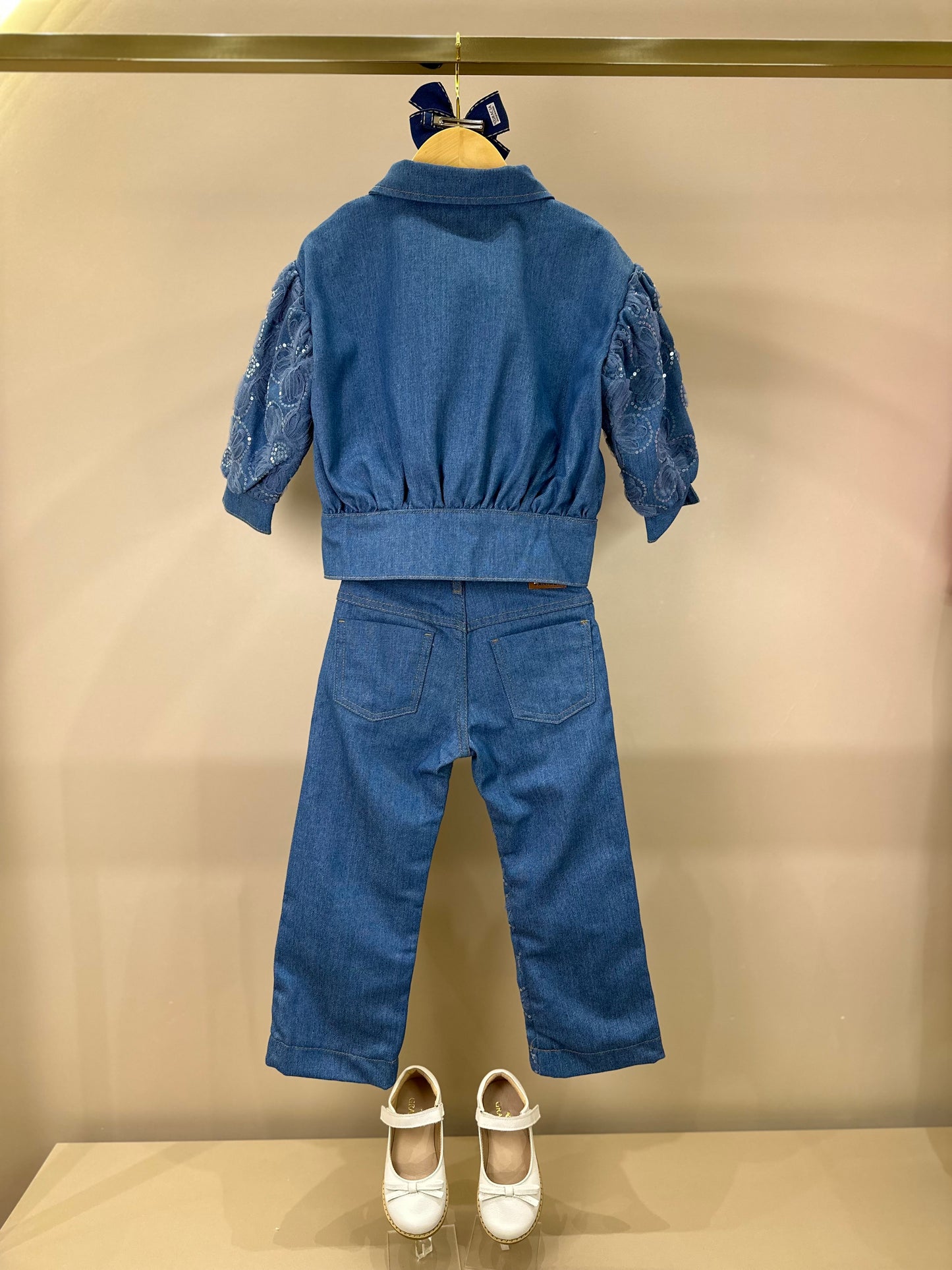 Conjunto Infantil Jaqueta e Calça Jeans Bordada Tule Flores - Animê
