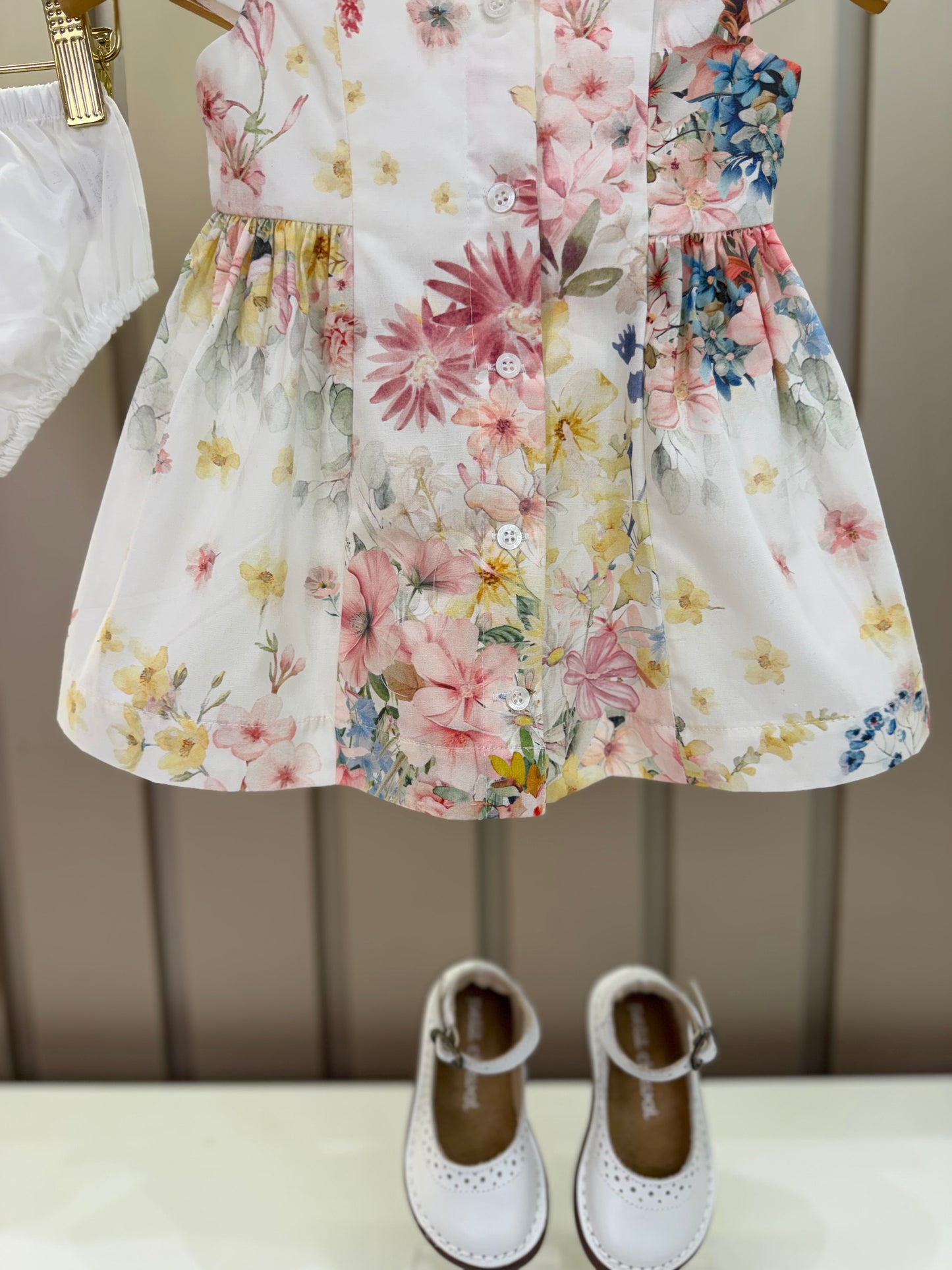 Vestido Bebê Algodão Pregas e Lacinho Com Calcinha Floral Candy - Um Mais Um