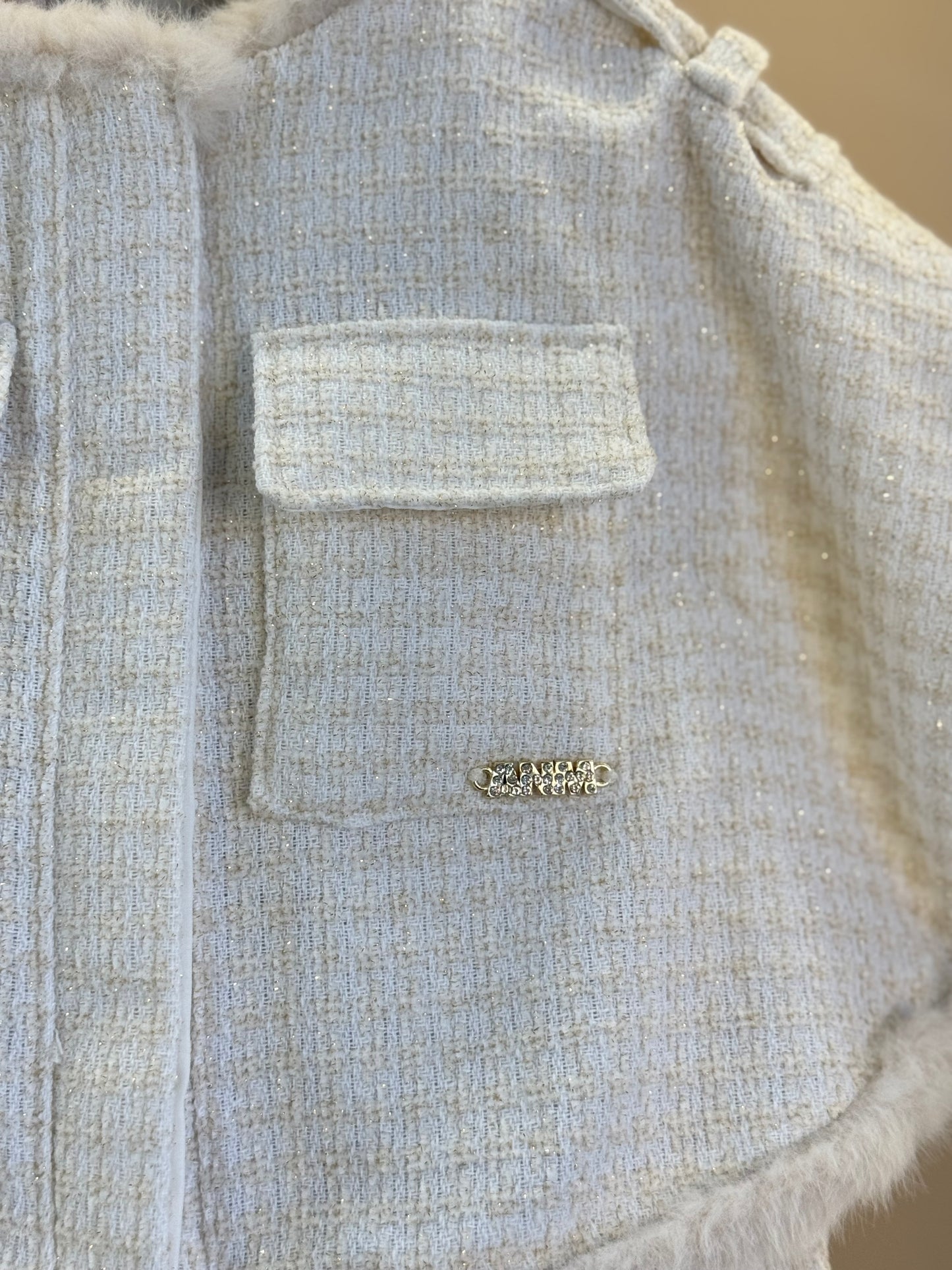Conjunto Infantil Conceito Capa, Colete e Shorts Tweed Off White - Animê