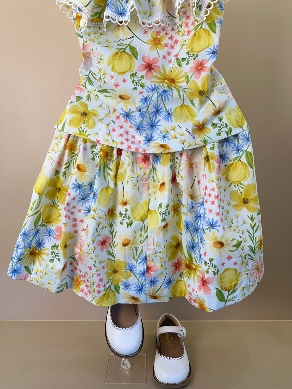 Conjunto Infantil Estampa Floral Blusa Ombro á Ombro Com Babado e Saia - Animê