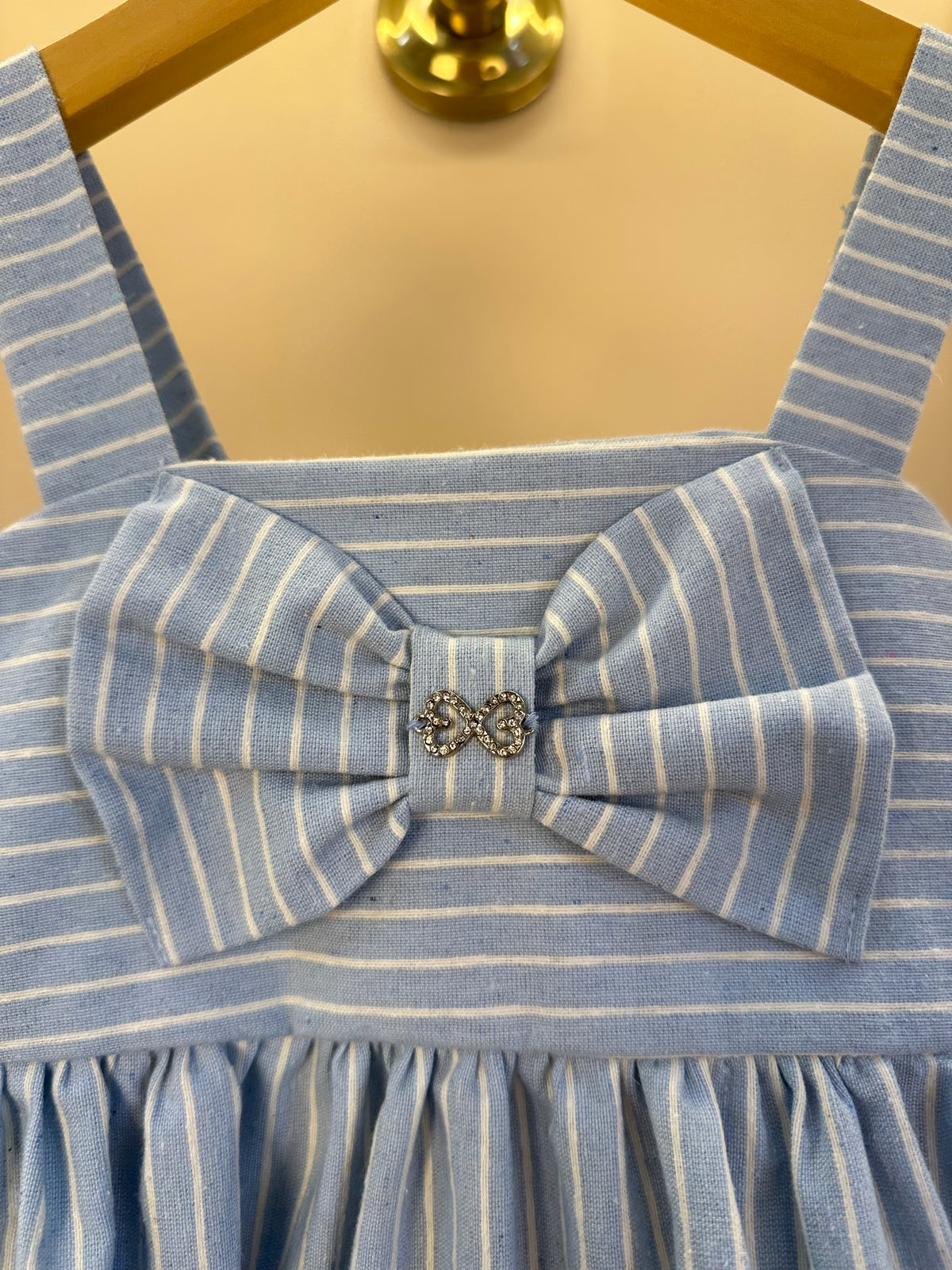 Vestido Infantil Rodado Alças Largas Saia Aplicado Na Frente