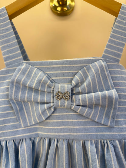 Vestido Infantil Rodado Alças Largas Saia Aplicado Na Frente