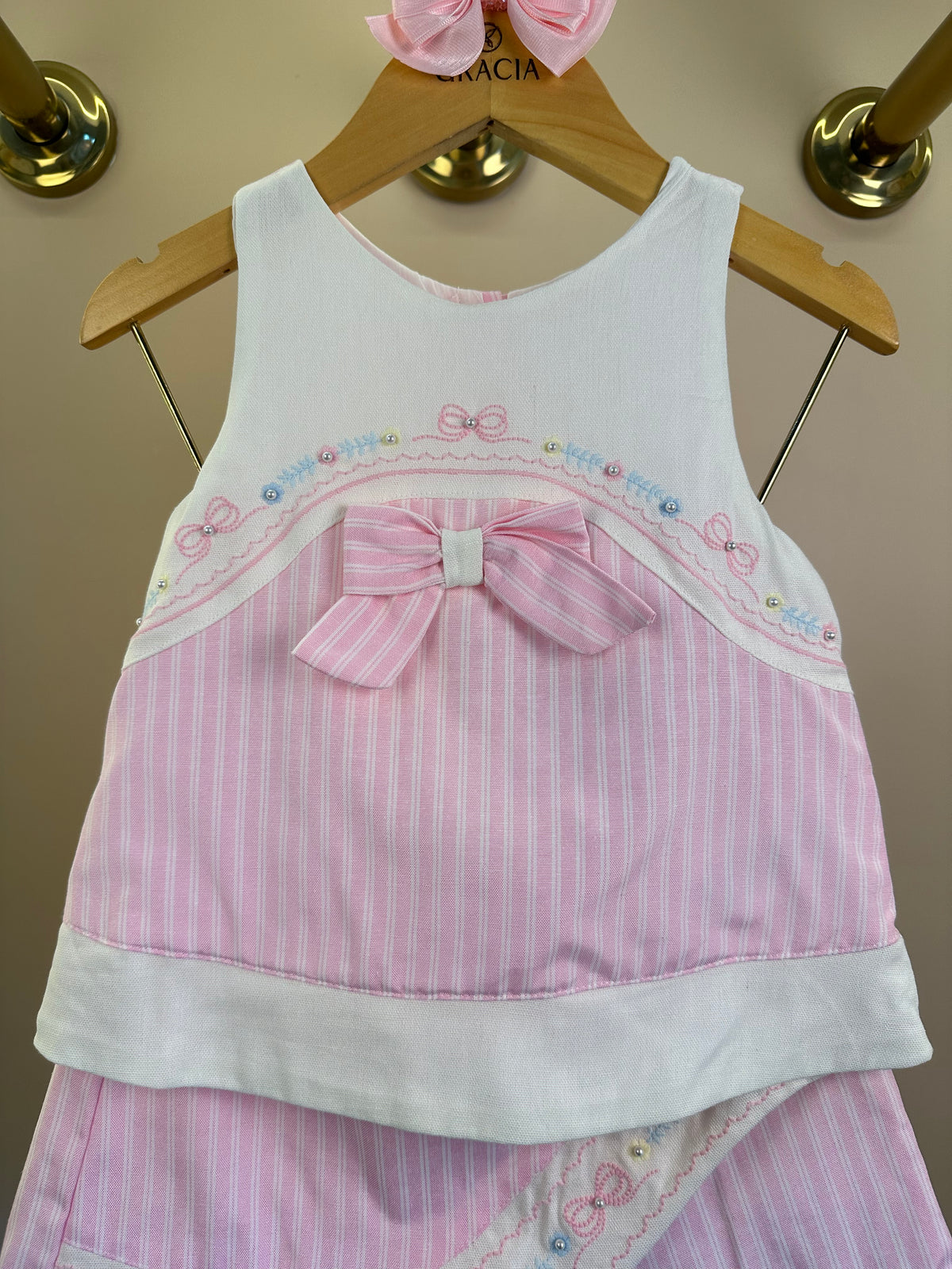 Conjunto Infantil Blusa Laço Pérolas e Shorts Saia Rosa Listrado - Petit Cherie