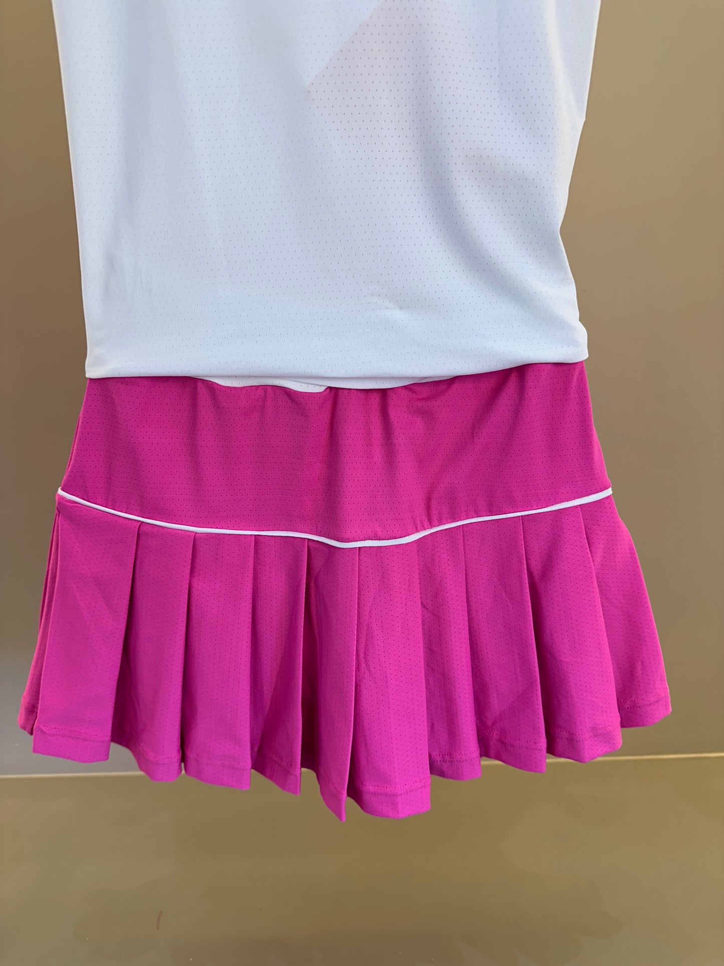 Conjunto Infantil Blusa Maria Dry Branca  e Saia Fernanda Dry Badminton Rosa - Siri Sport