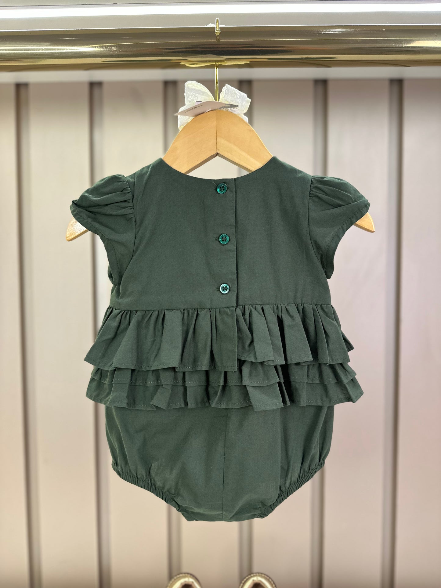 Romper Bebê Fofinho Tricoline Babados  Verde - Um Mais Um