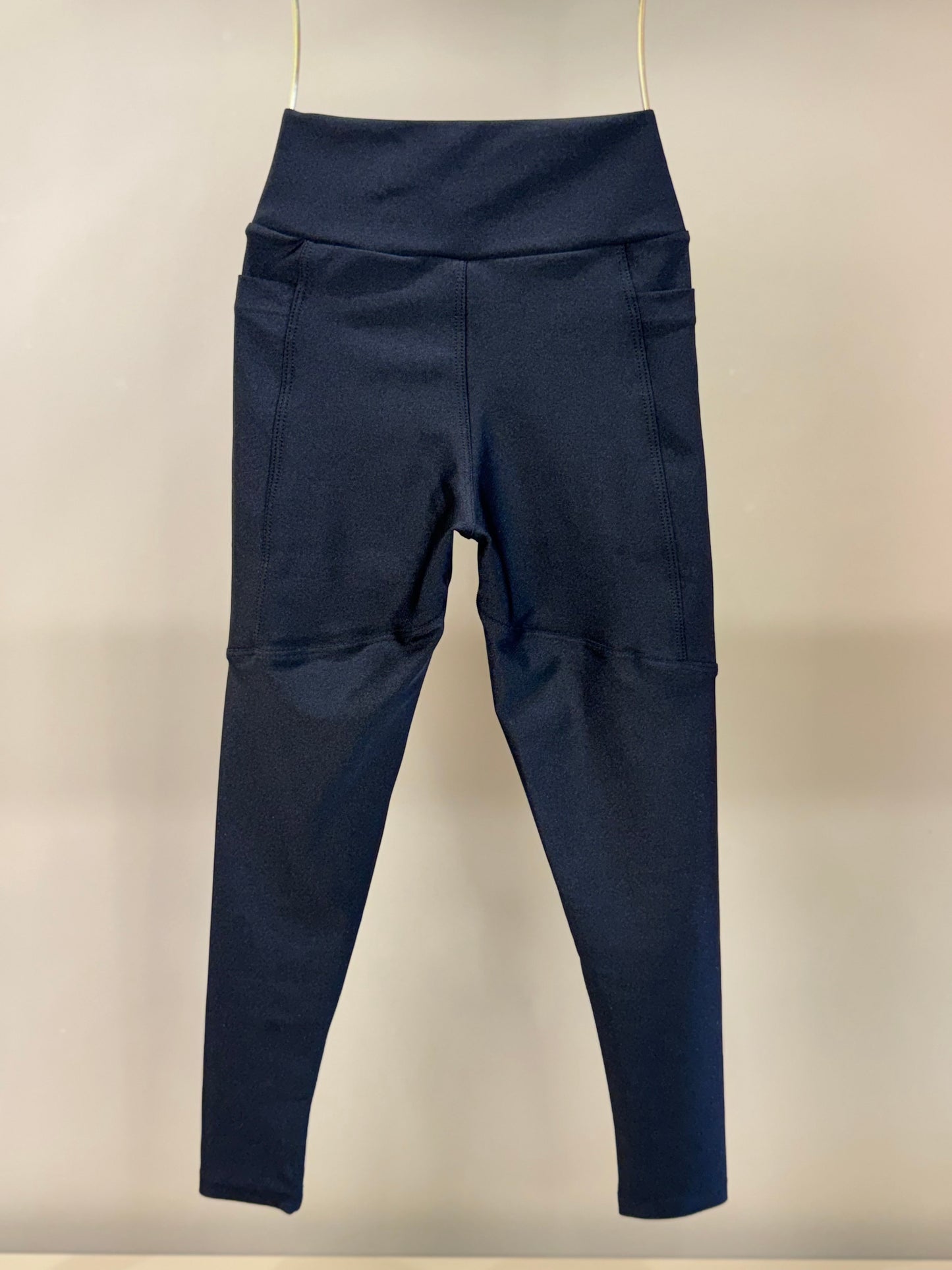 Conjunto Infantil Top Sara Trilobal Basico Preto e Legging Fuseau Soraia Trilobal Básica Preta - Siri Sport
