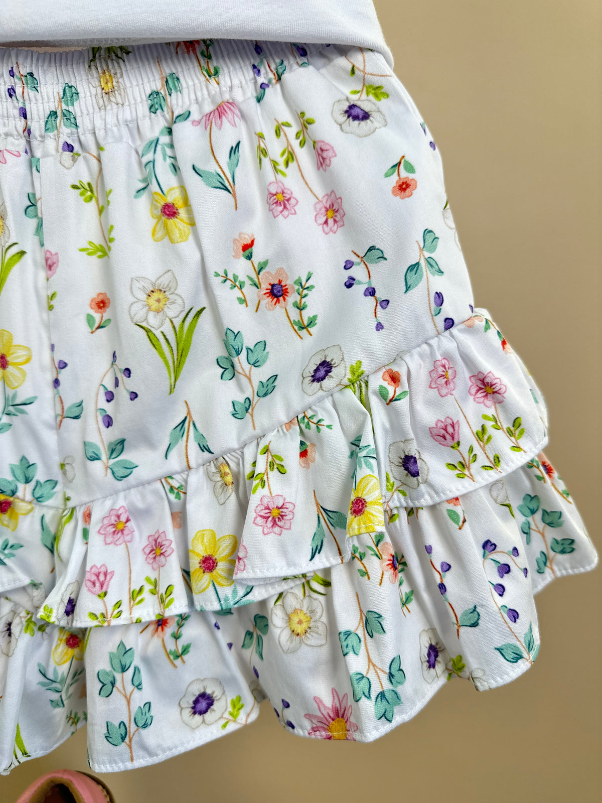 Conjunto Infantil Blusa Babadinho Florais e Shorts - Petit Cherie